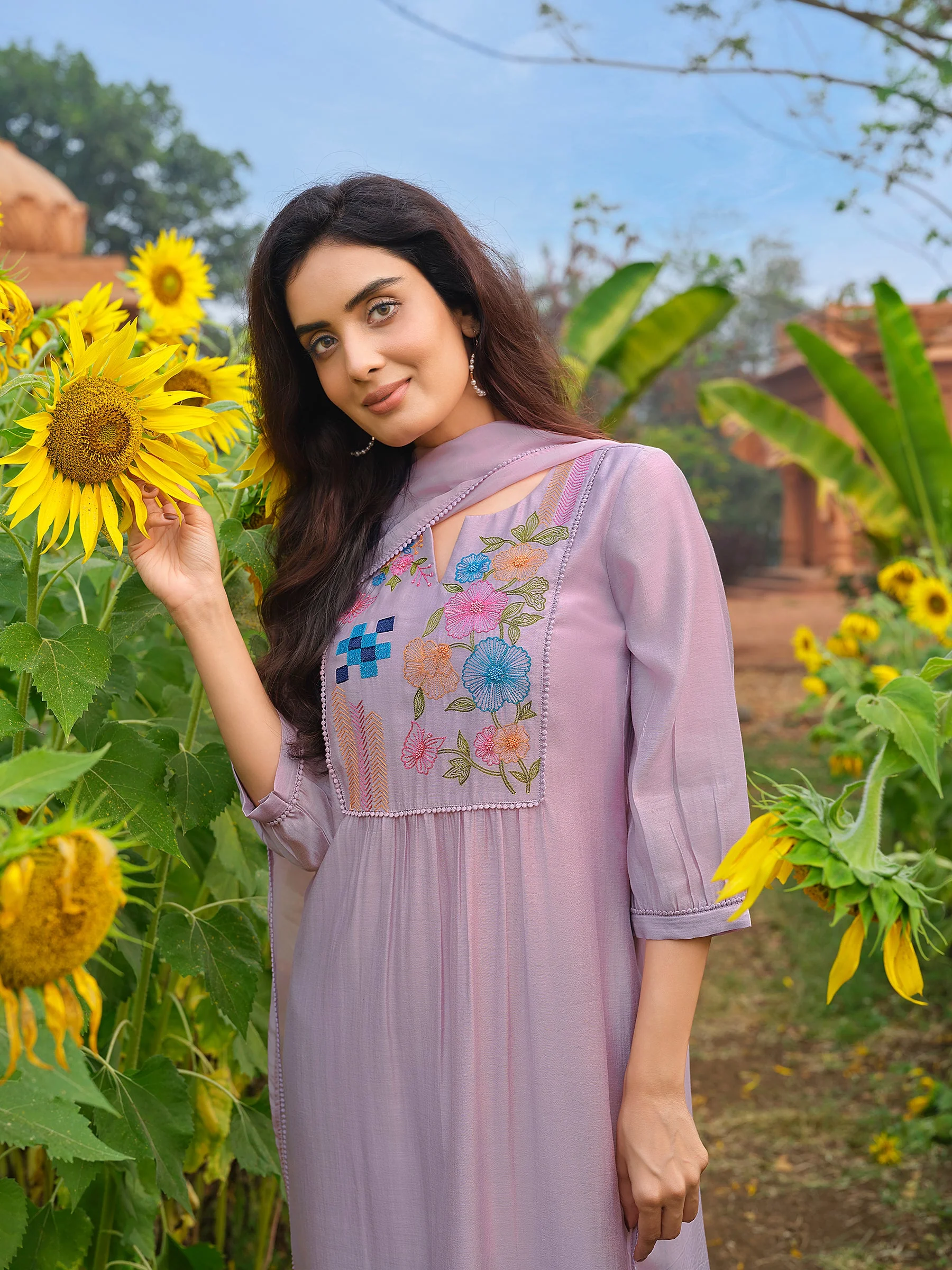 Dusty Purple Floral Embroidered Chanderi Silk Pant Set - Image 2