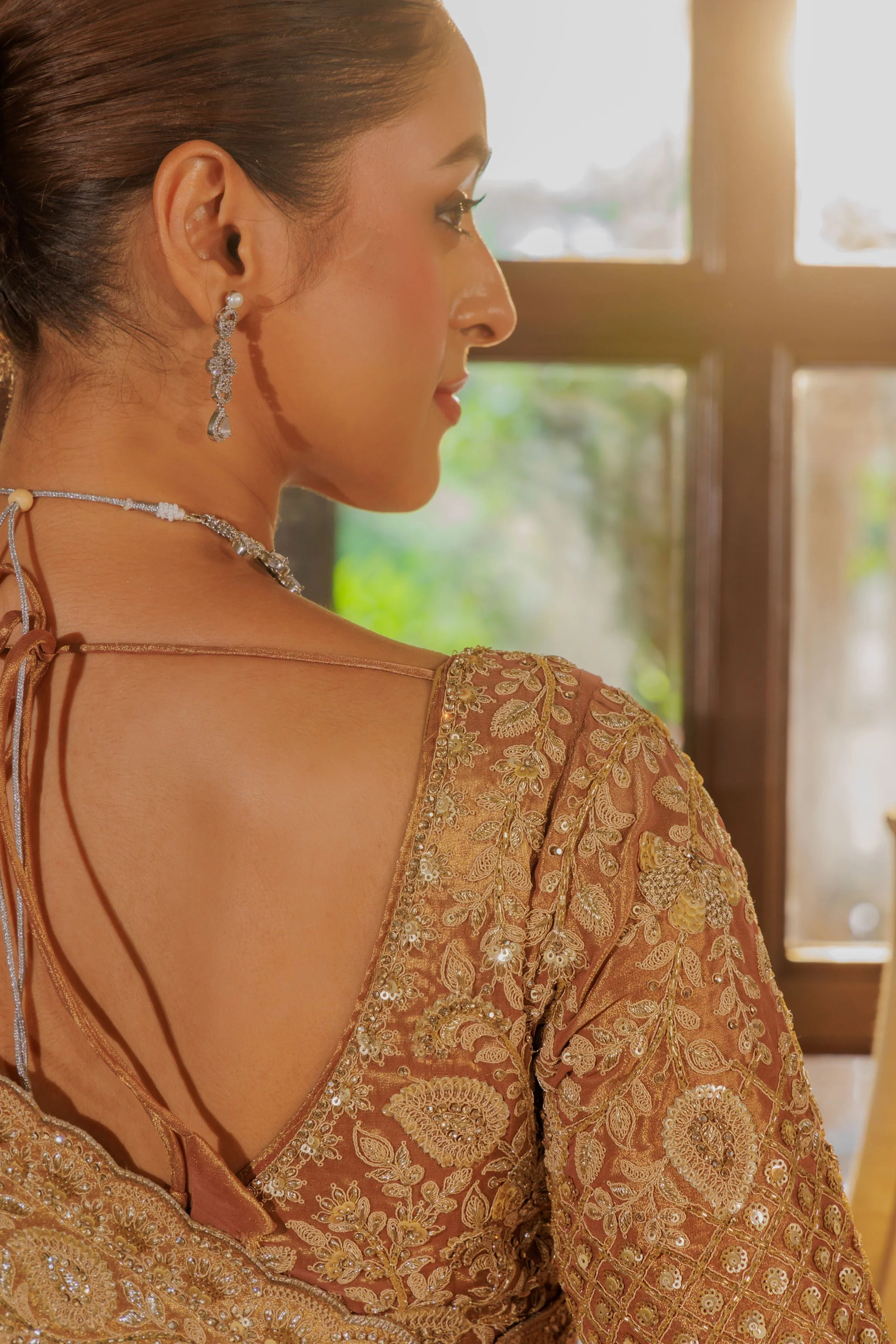 Antique Gold Embroidered Kanjivaram Silk Saree - Image 4