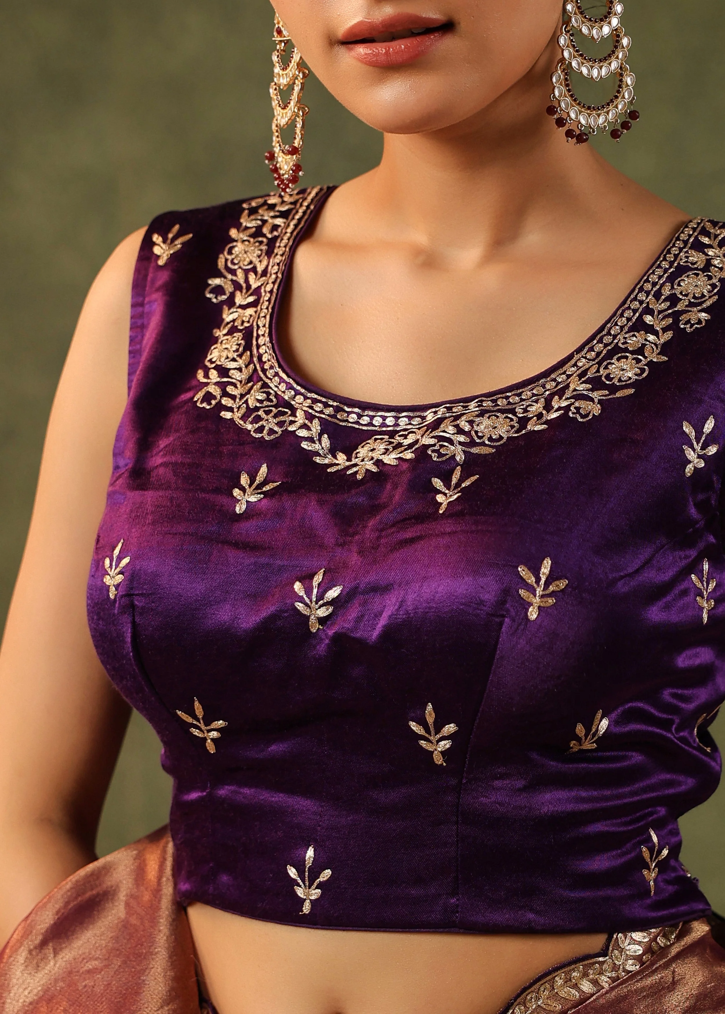 Antique Maroon Embroidered Organza Silk Saree - Image 3