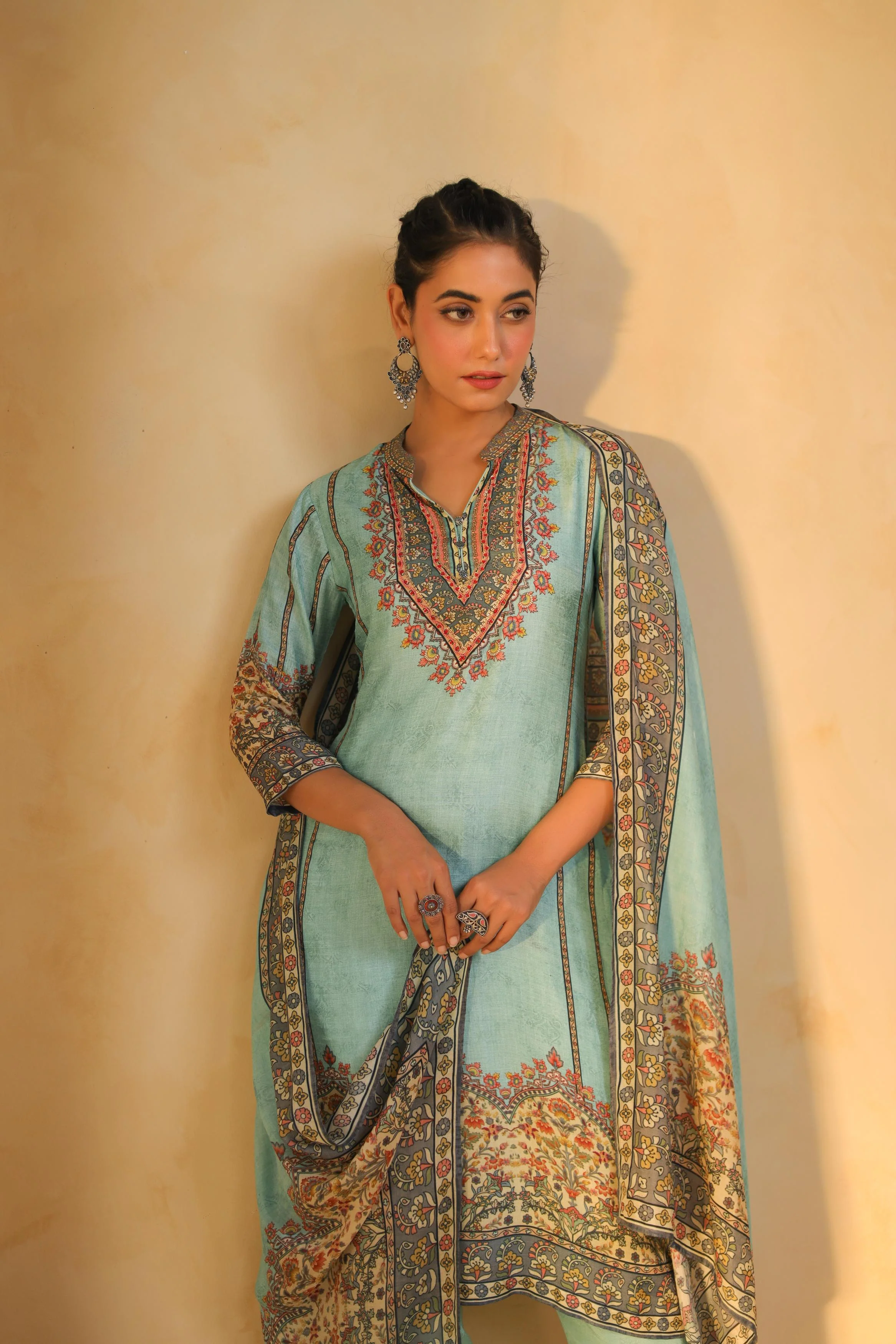 Aqua Blue Printed Dola Silk Pant Set - Image 2