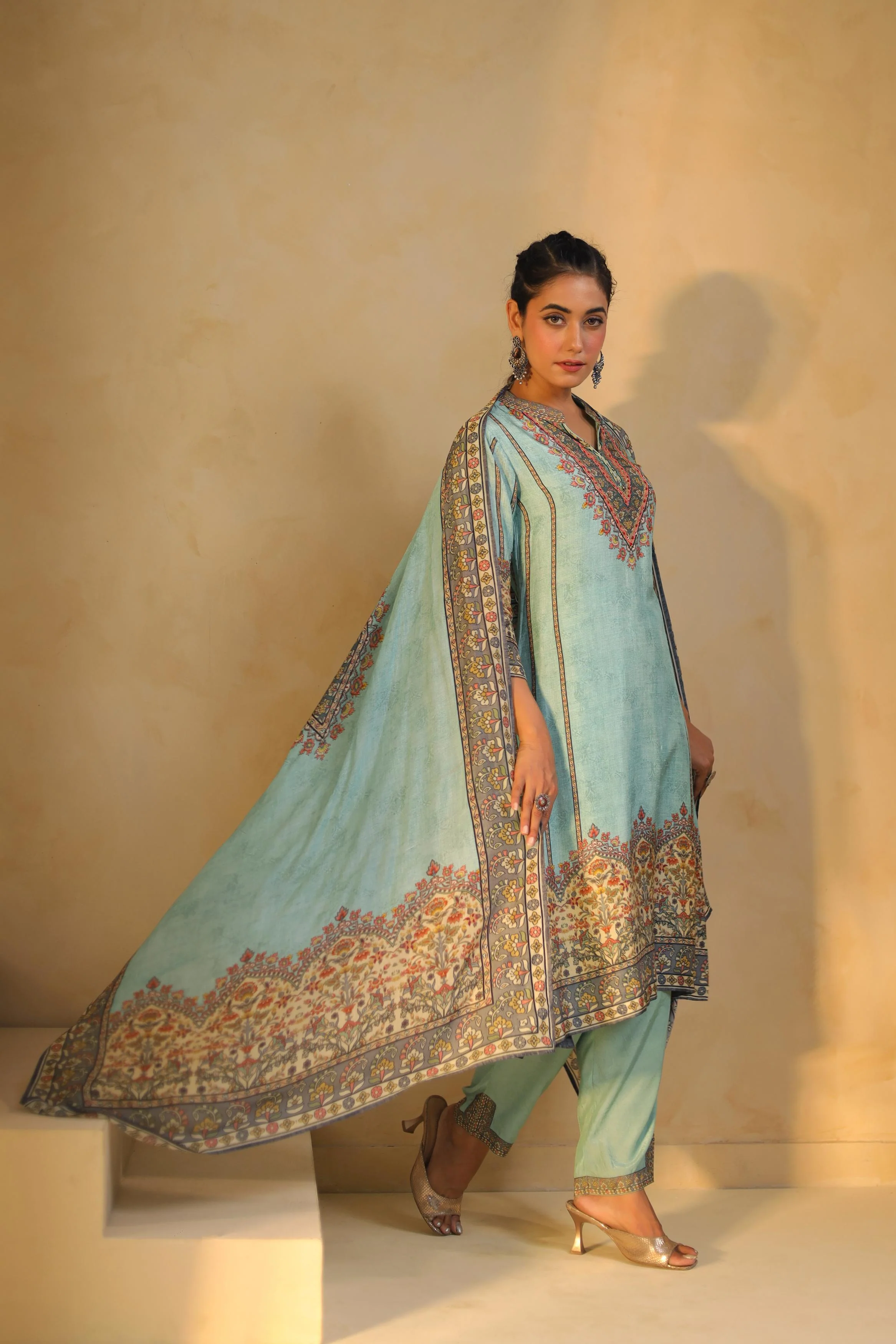 Aqua Blue Printed Dola Silk Pant Set - Image 3