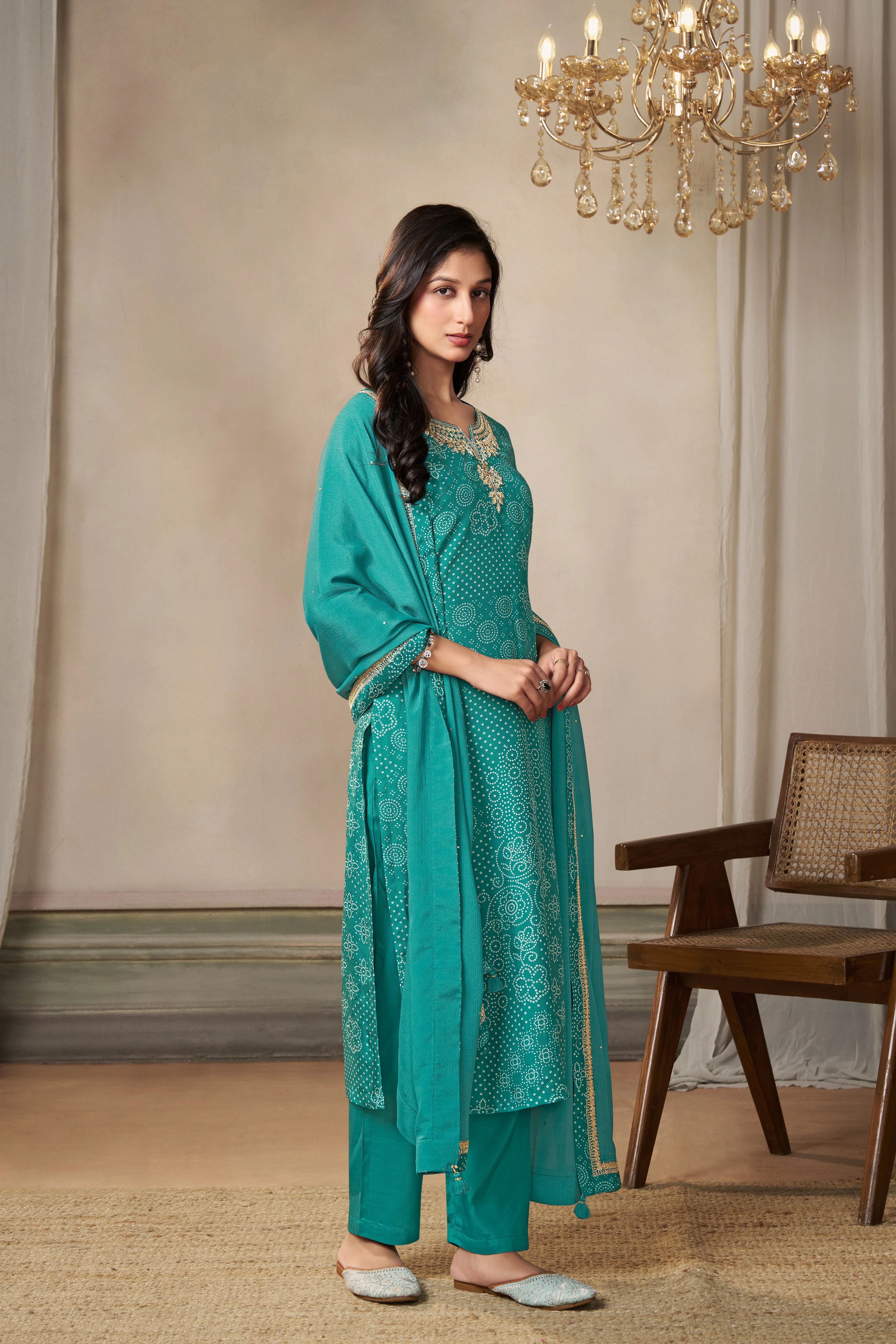 Turquoise Bandhani Printed Kurta & Pant Set - Image 3