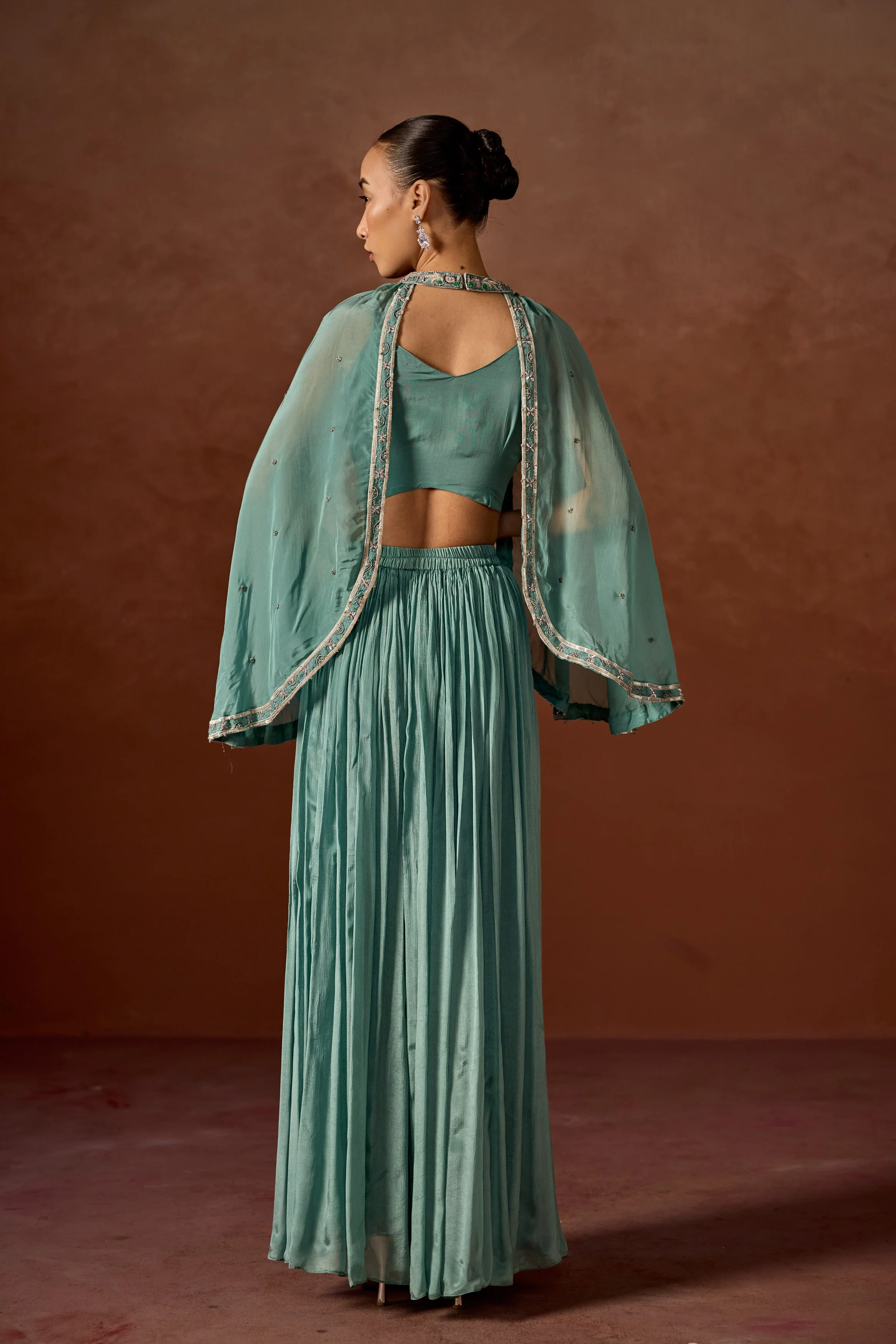 Basil Green Embellished Chinon Silk Cape Set - Image 7
