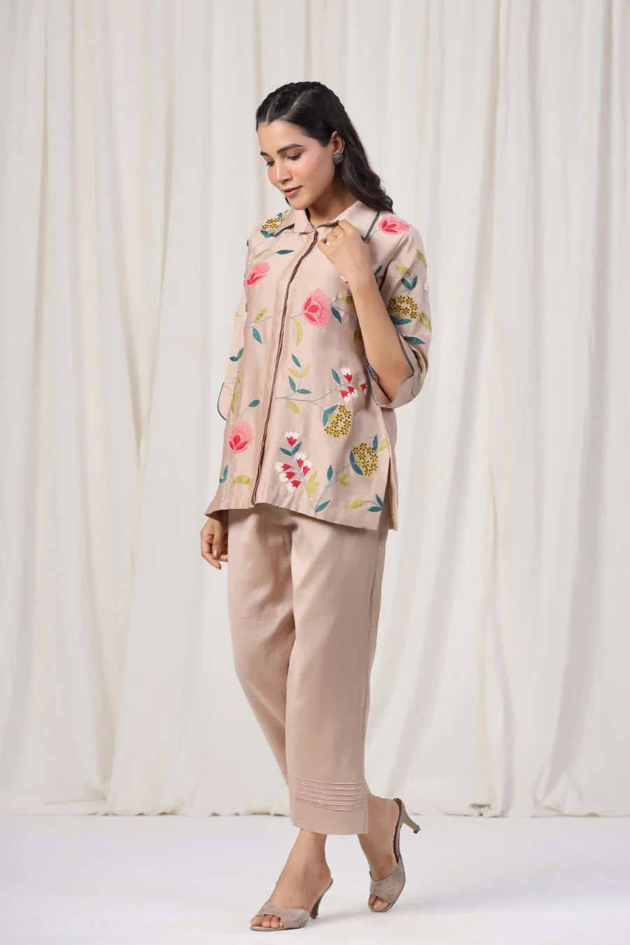 Beige Chanderi Silk Embroidered Co-ord Set - Image 3