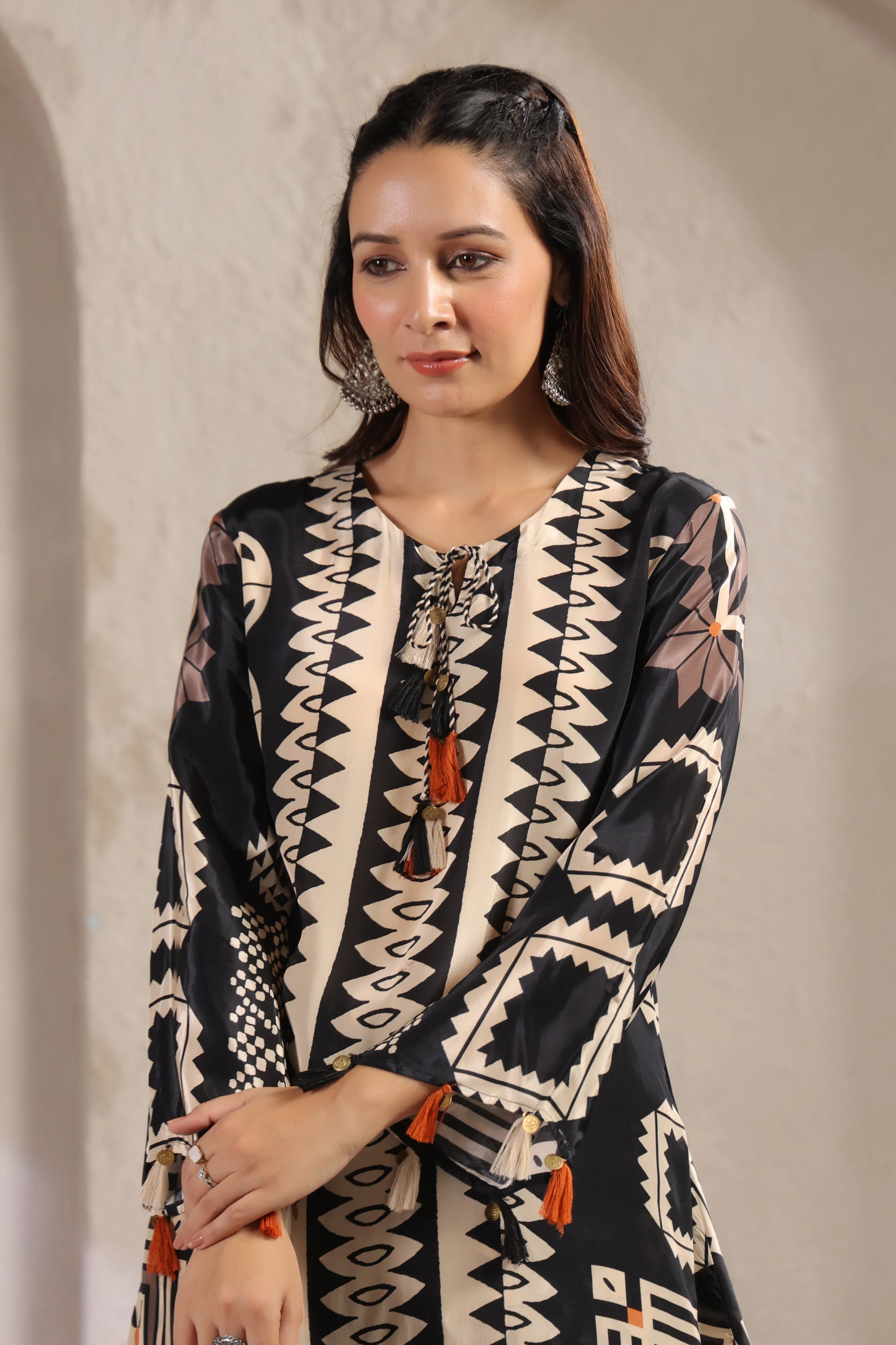 Black & Cream Printed Muslin Silk Co-Ord Set - Image 4