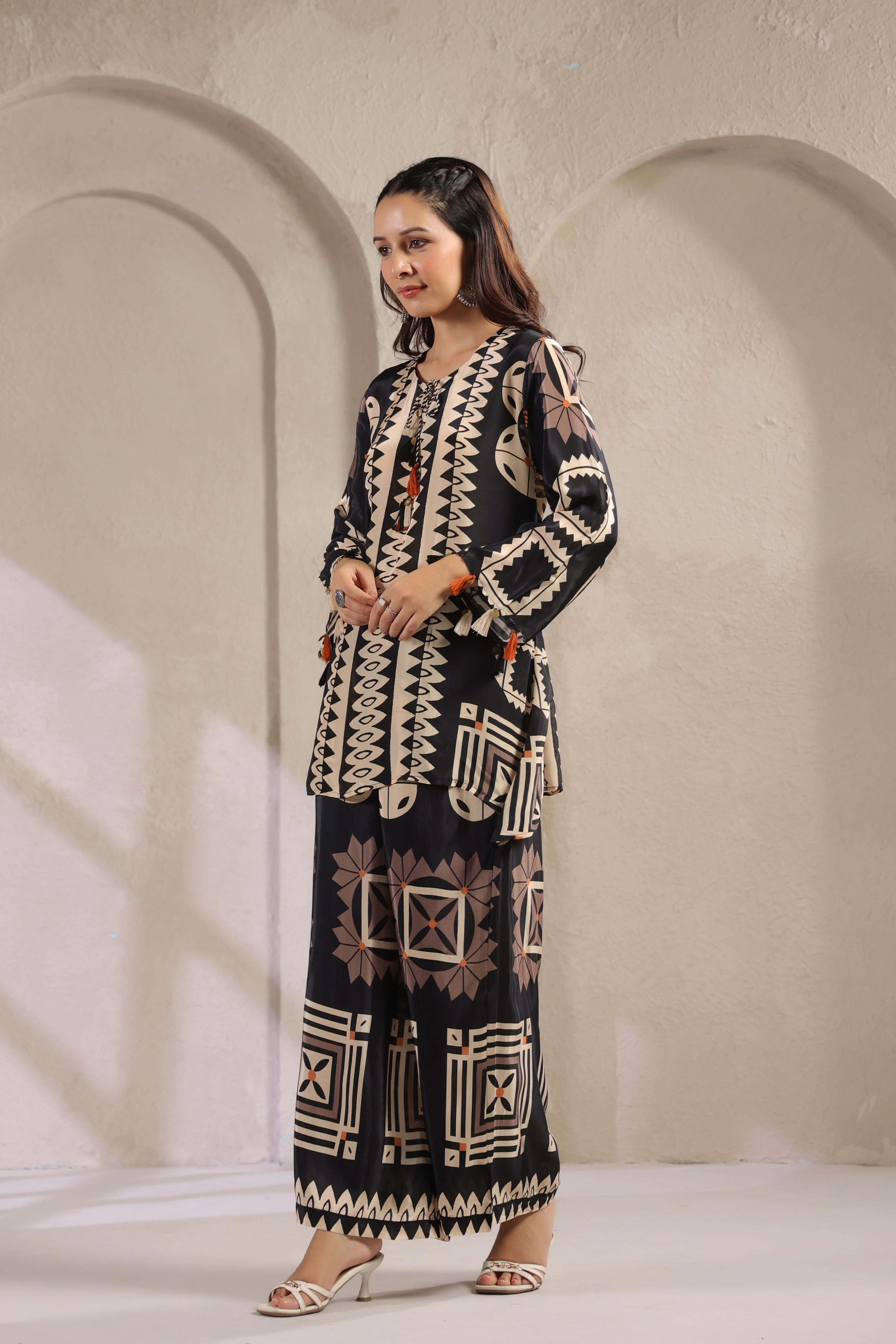 Black & Cream Printed Muslin Silk Co-Ord Set - Image 6