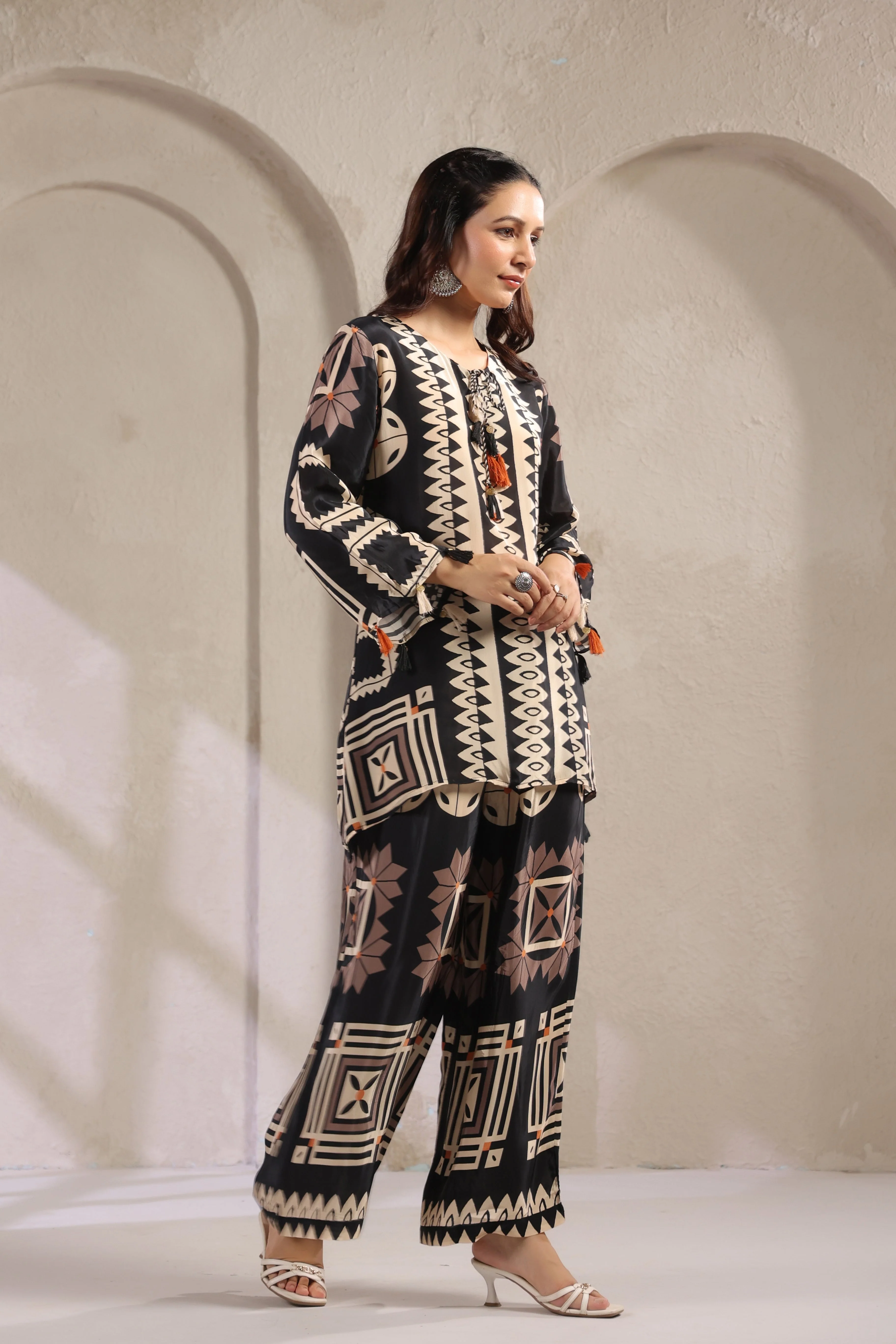 Black & Cream Printed Muslin Silk Co-Ord Set - Image 7