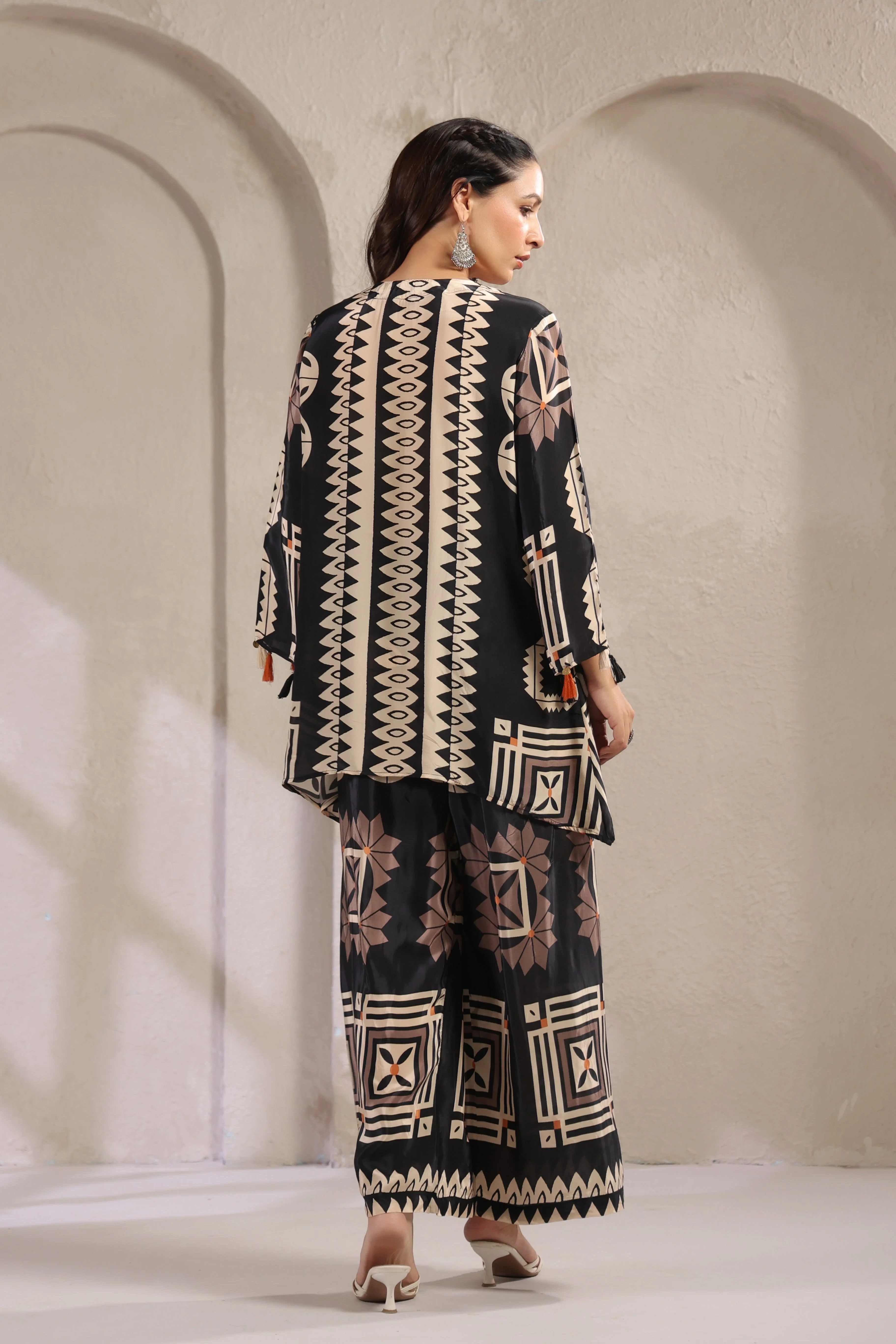 Black & Cream Printed Muslin Silk Co-Ord Set - Image 8