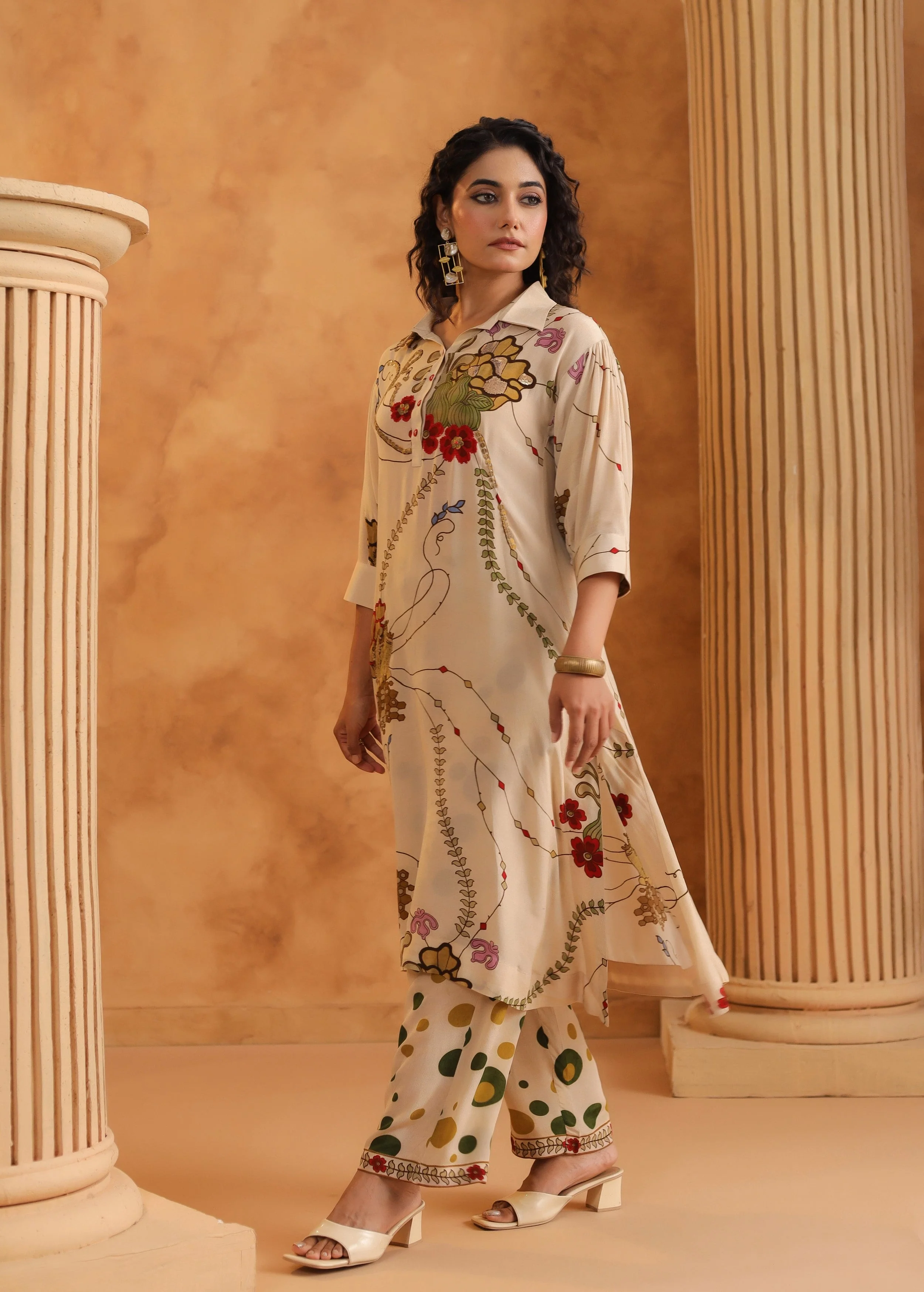 Beige Printed Viscose Crepe Kurta Set - Image 4