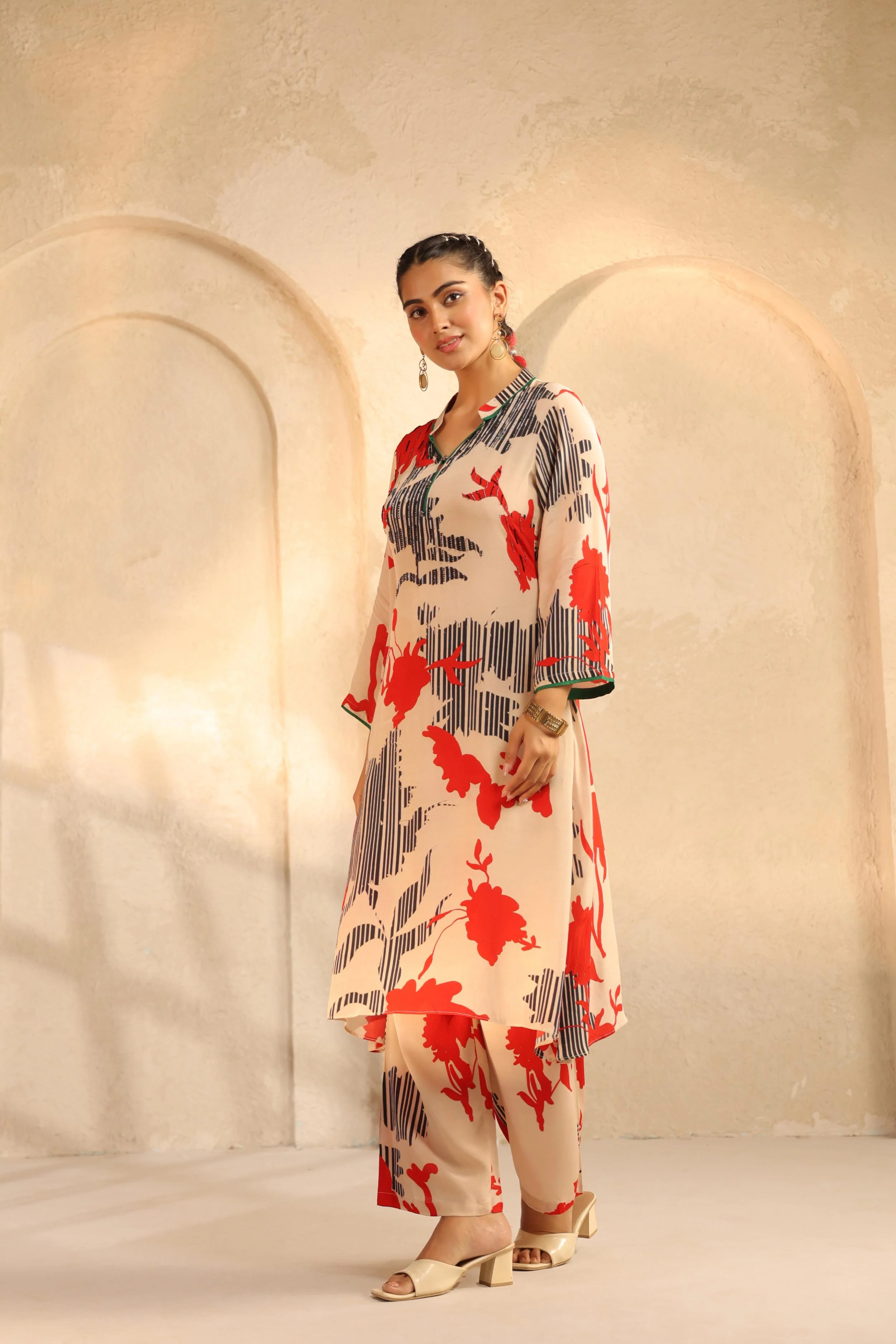 Beige Printed Viscose Crepe Silk Kurta Set - Image 4