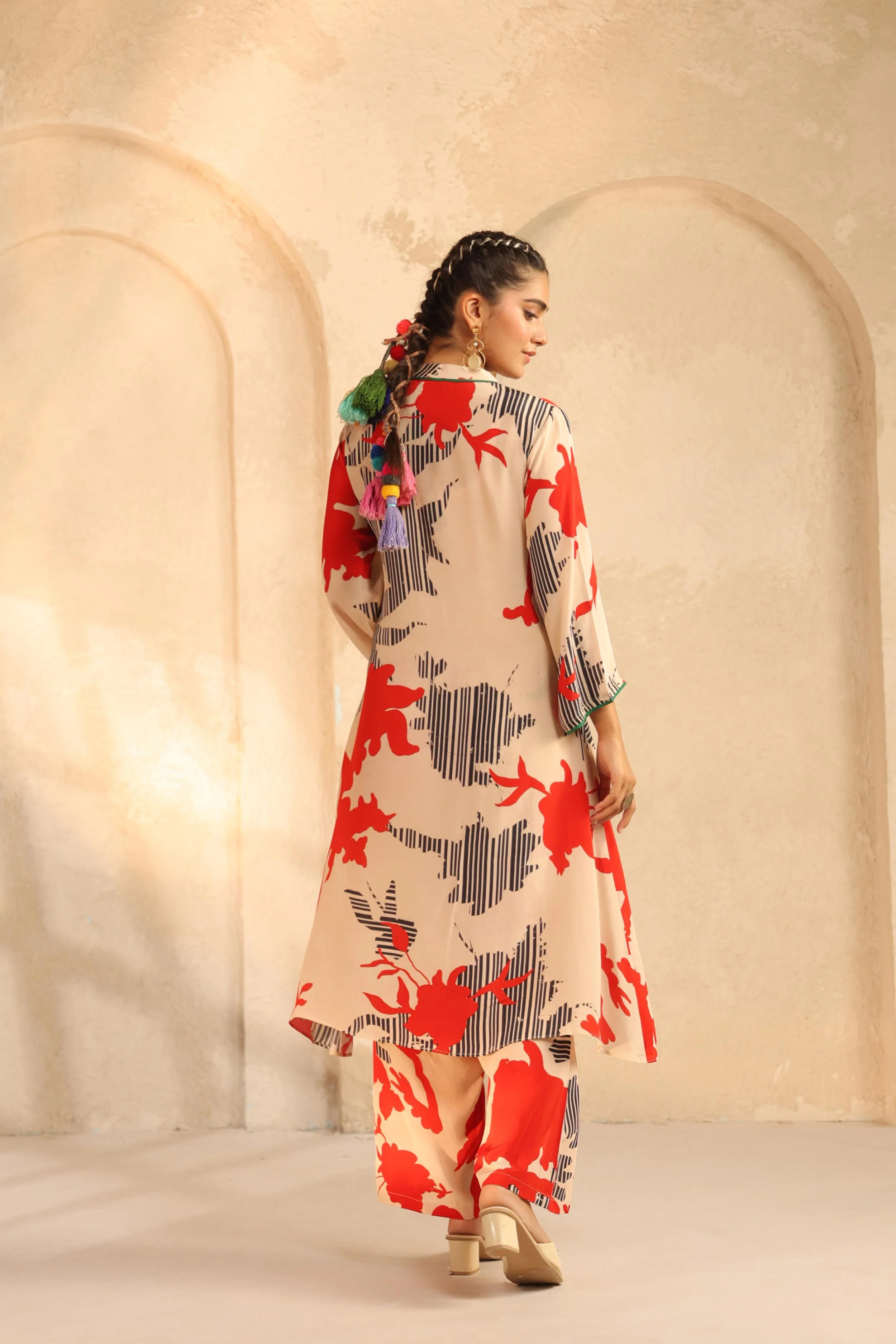 Beige Printed Viscose Crepe Silk Kurta Set - Image 5
