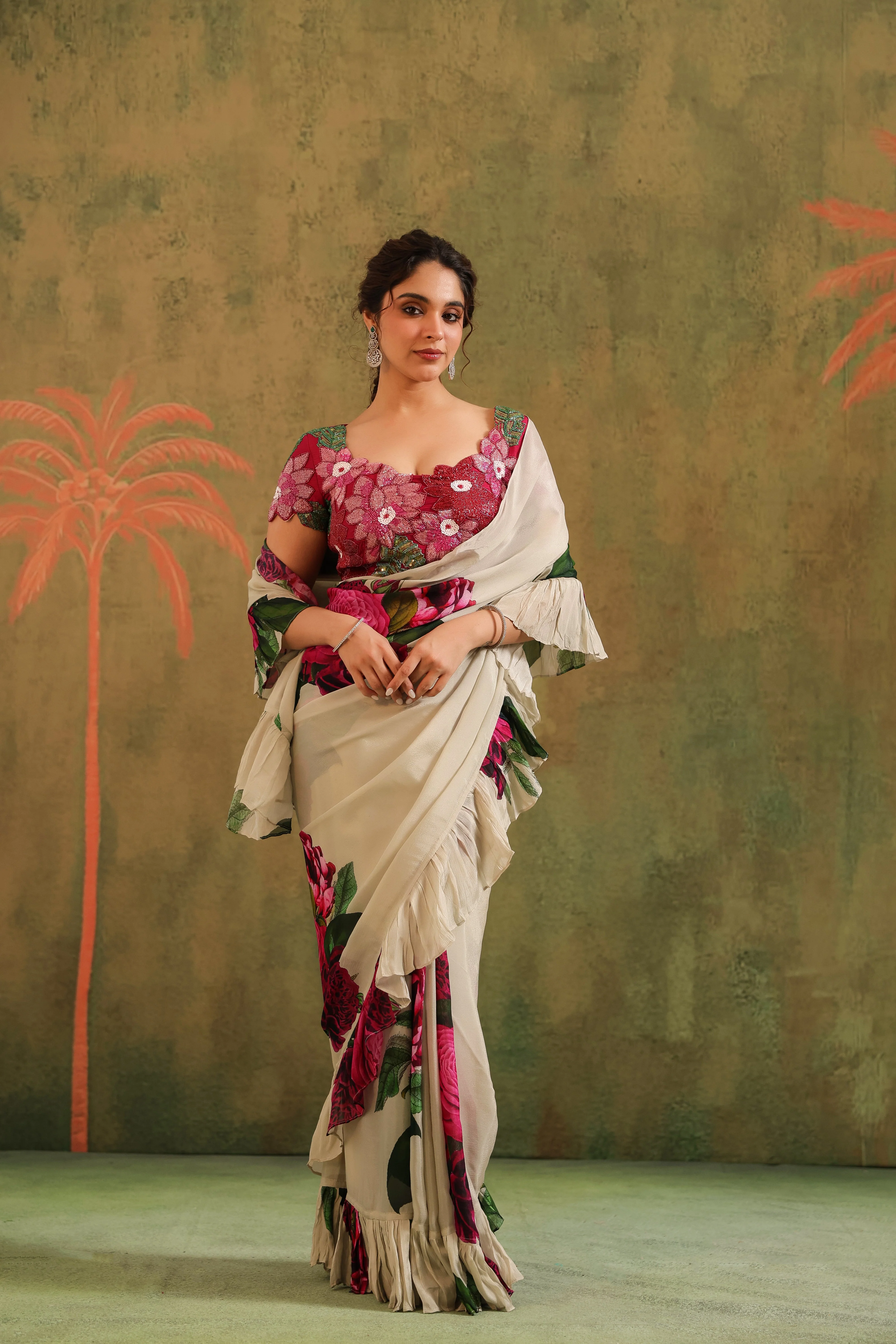 Beige Floral Printed Chinon Silk Saree - Image 5