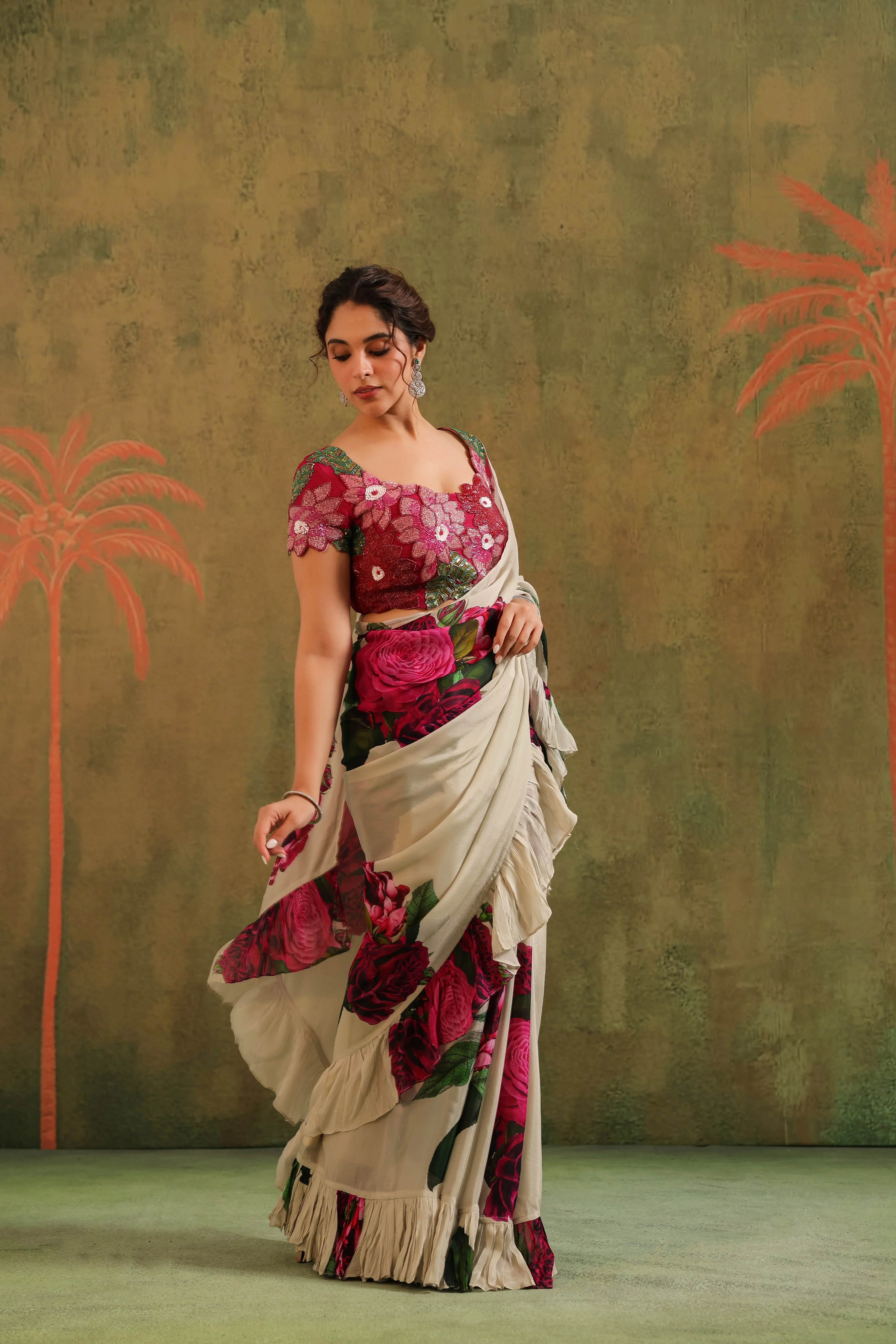 Beige Floral Printed Chinon Silk Saree - Image 7