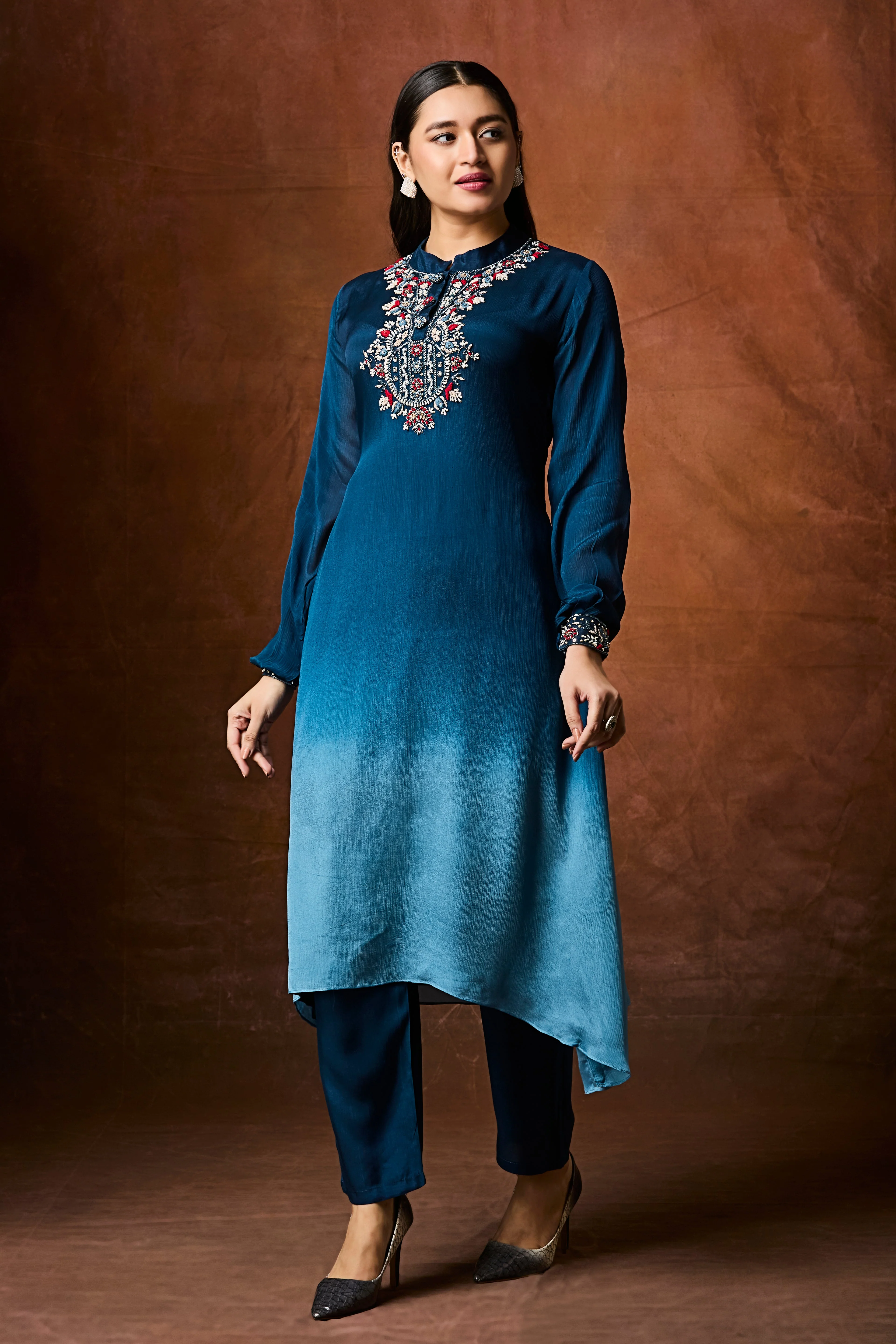 Deep Blue to Sky Blue Ombre Chinon Silk Kurta Set - Image 4