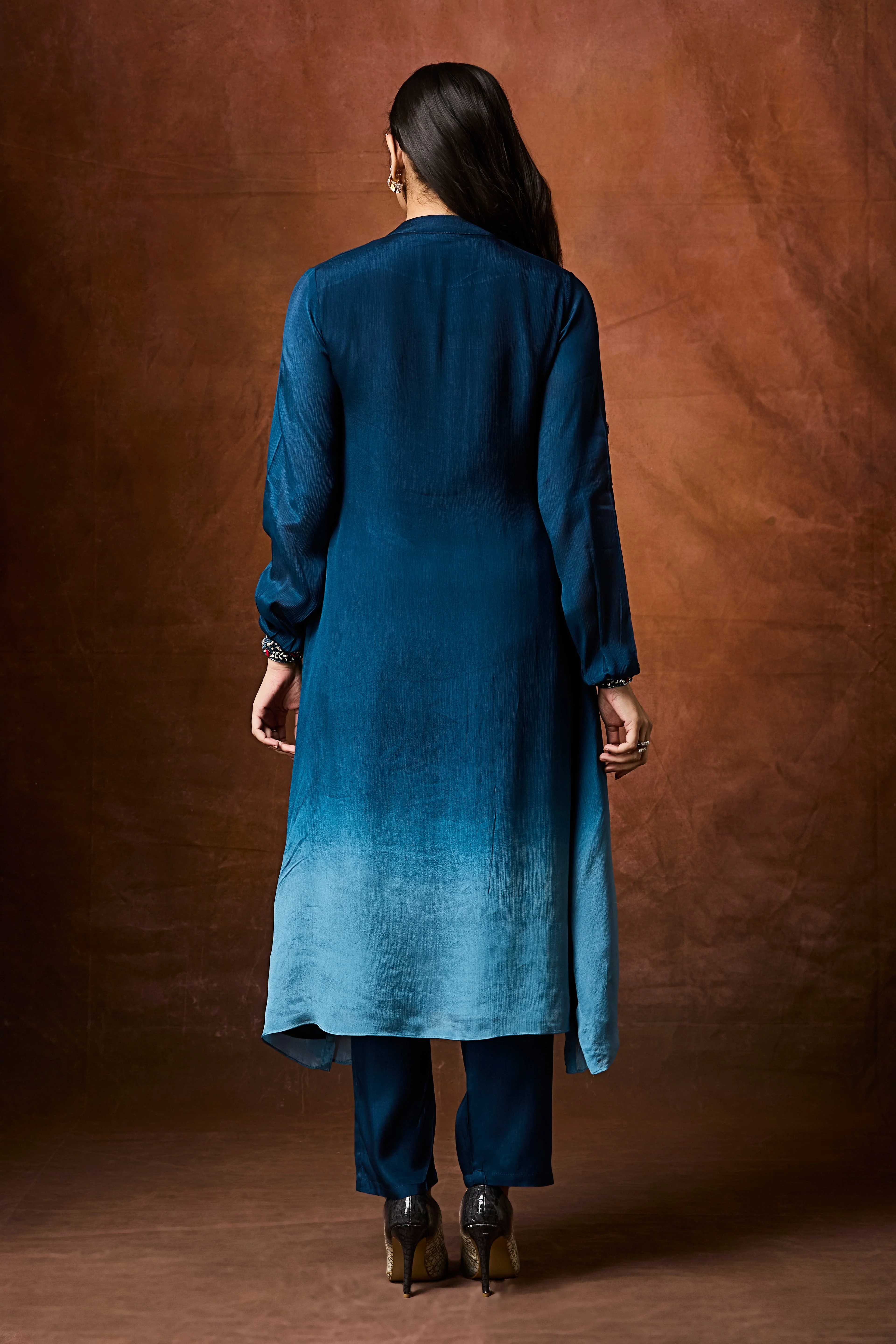 Deep Blue to Sky Blue Ombre Chinon Silk Kurta Set - Image 6