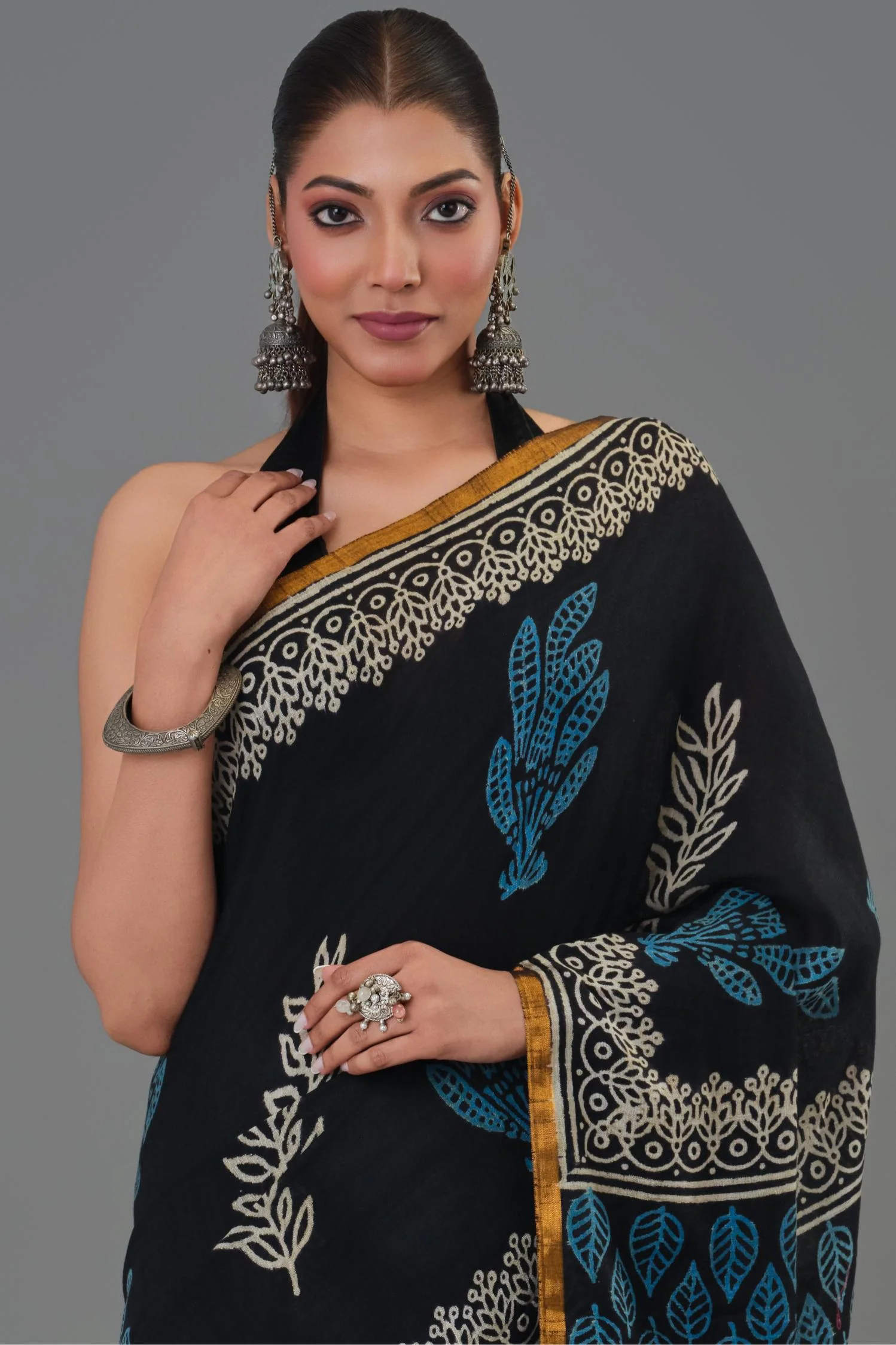 Cozy Black Dabu Hand Block Printed Linen Saree - Image 4