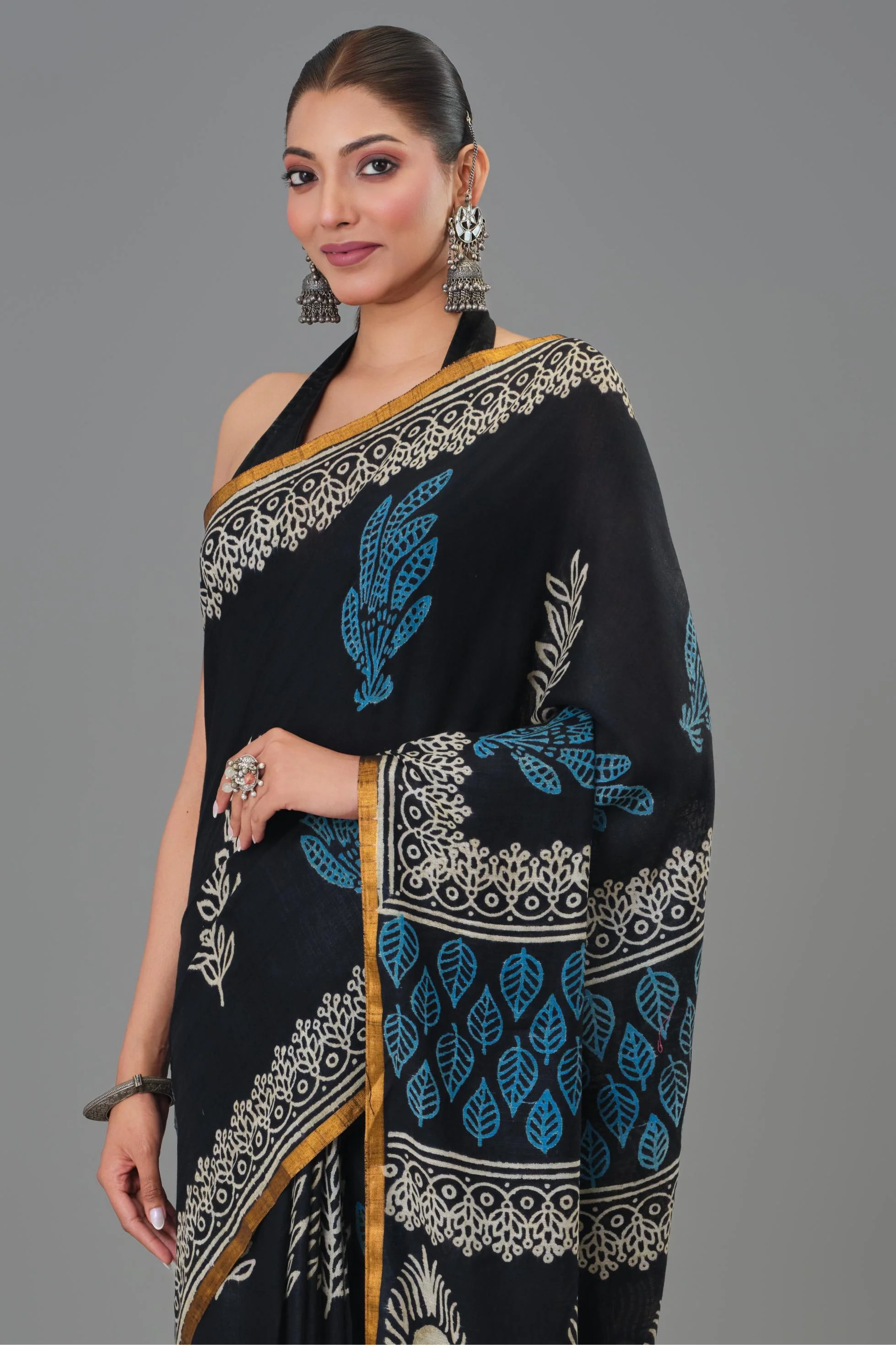 Cozy Black Dabu Hand Block Printed Linen Saree - Image 5