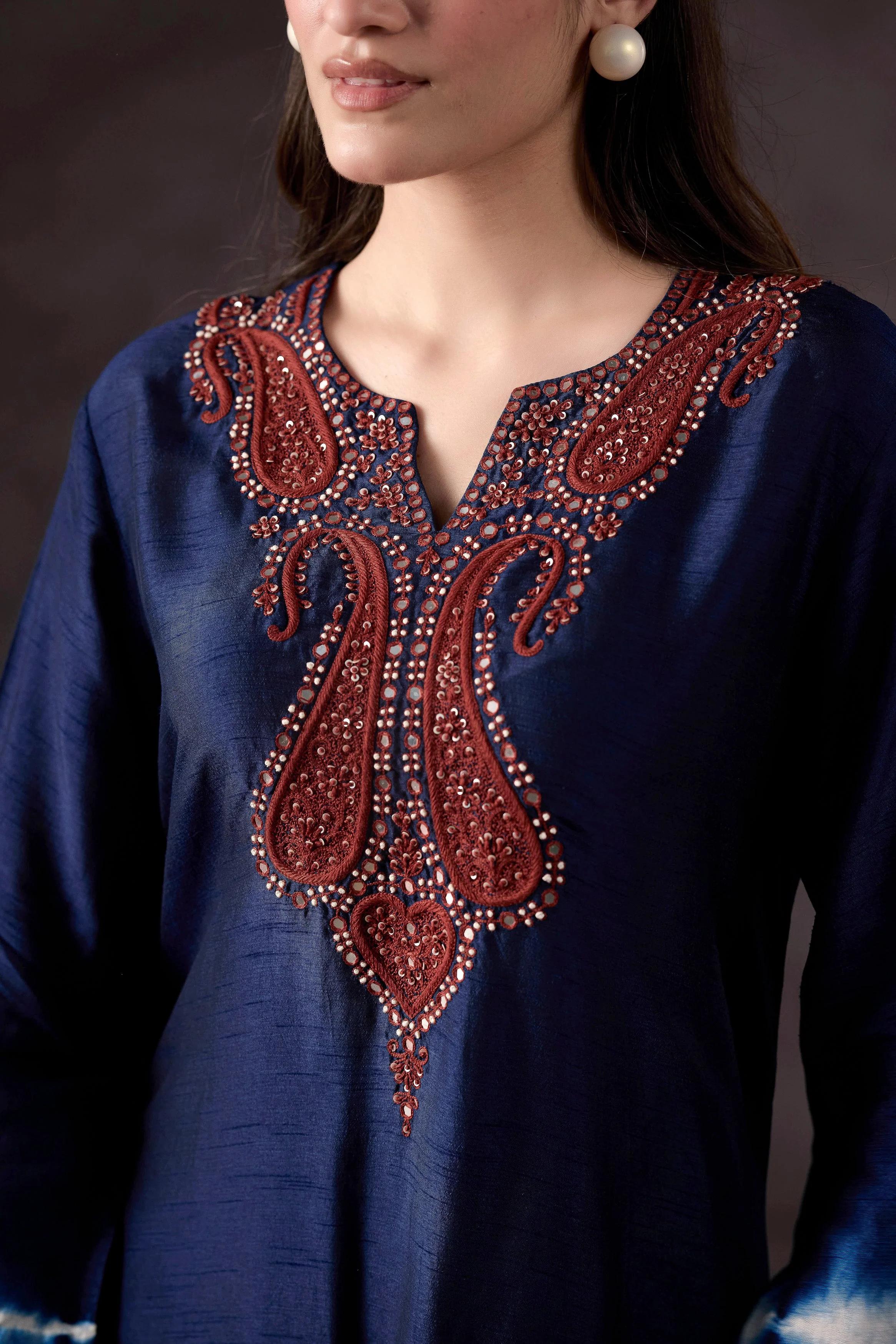 Teal Blue Embellished Raw Silk Kurta Set - Image 2