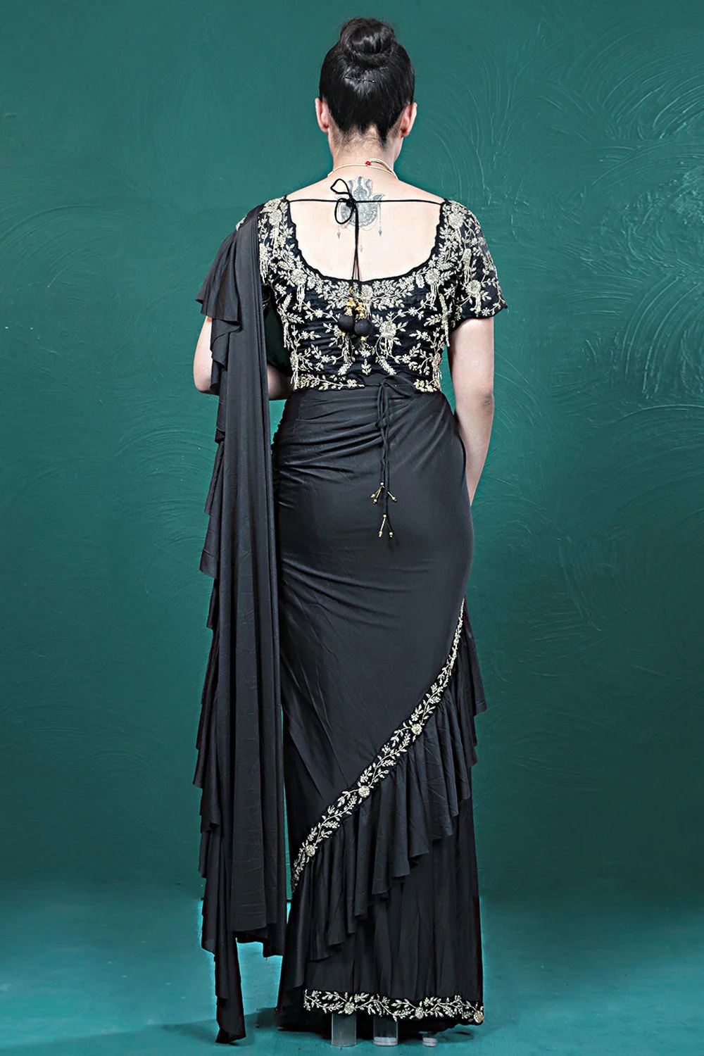 Black Embellished Spandex Saree - Image 4