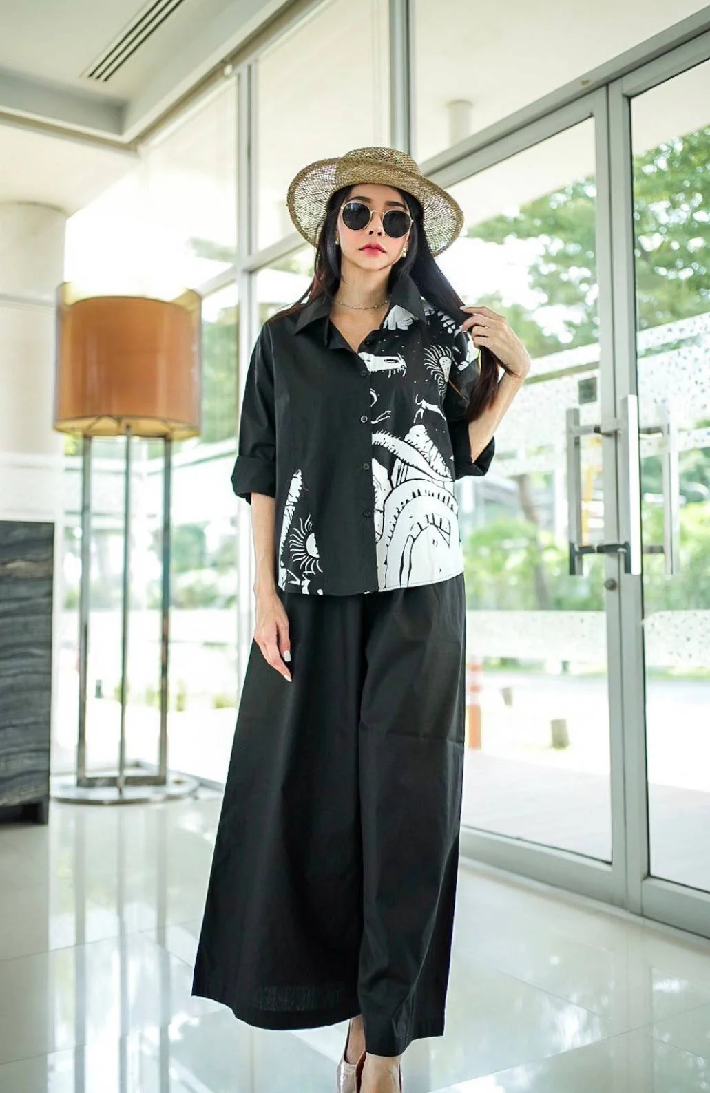Abstract Printed Noir Cotton Co-ord Set - Image 4