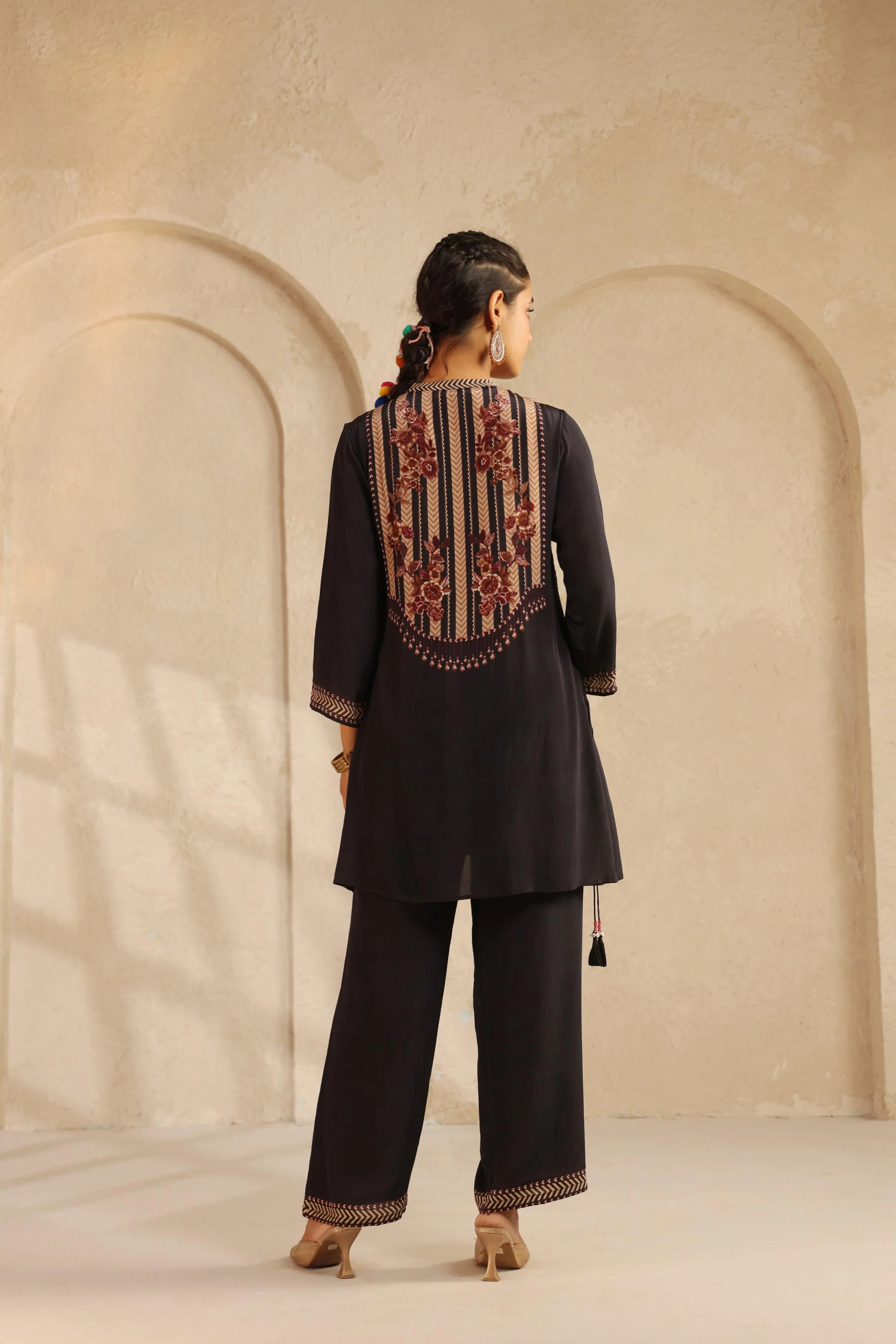 Black Printed Crepe Kurta Set - Image 5