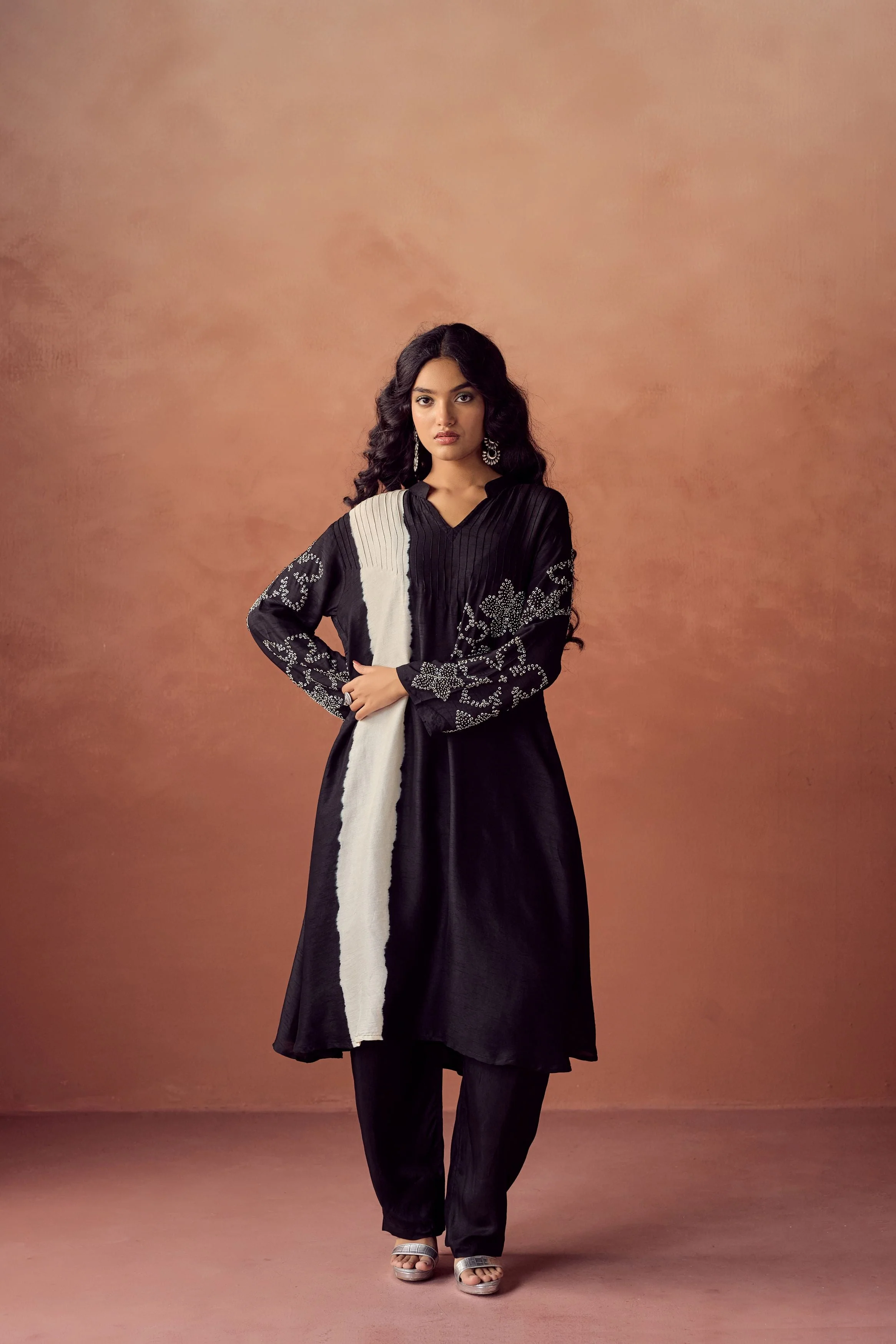 Black Raw Silk Ombre Dyed Pant Set - Image 4