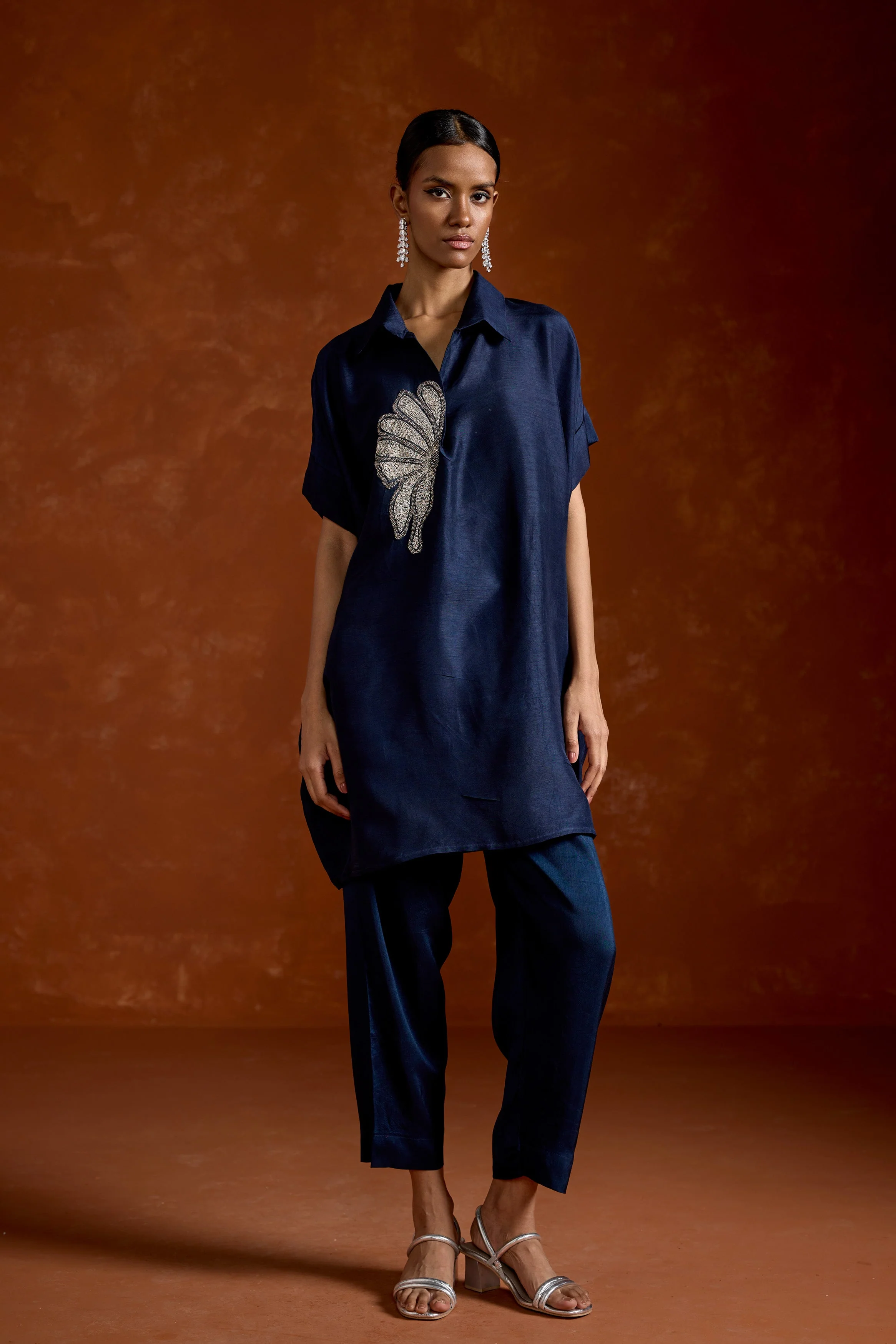 Dark Blue Embellished Raw Silk Kaftan Set - Image 4