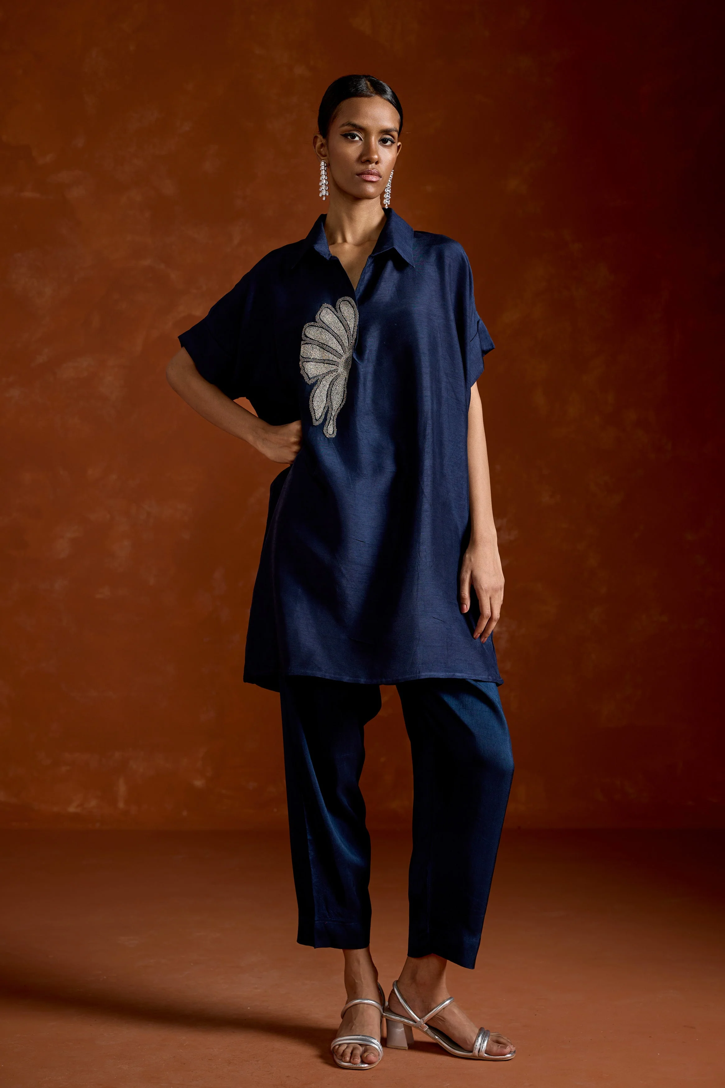 Dark Blue Embellished Raw Silk Kaftan Set - Image 5