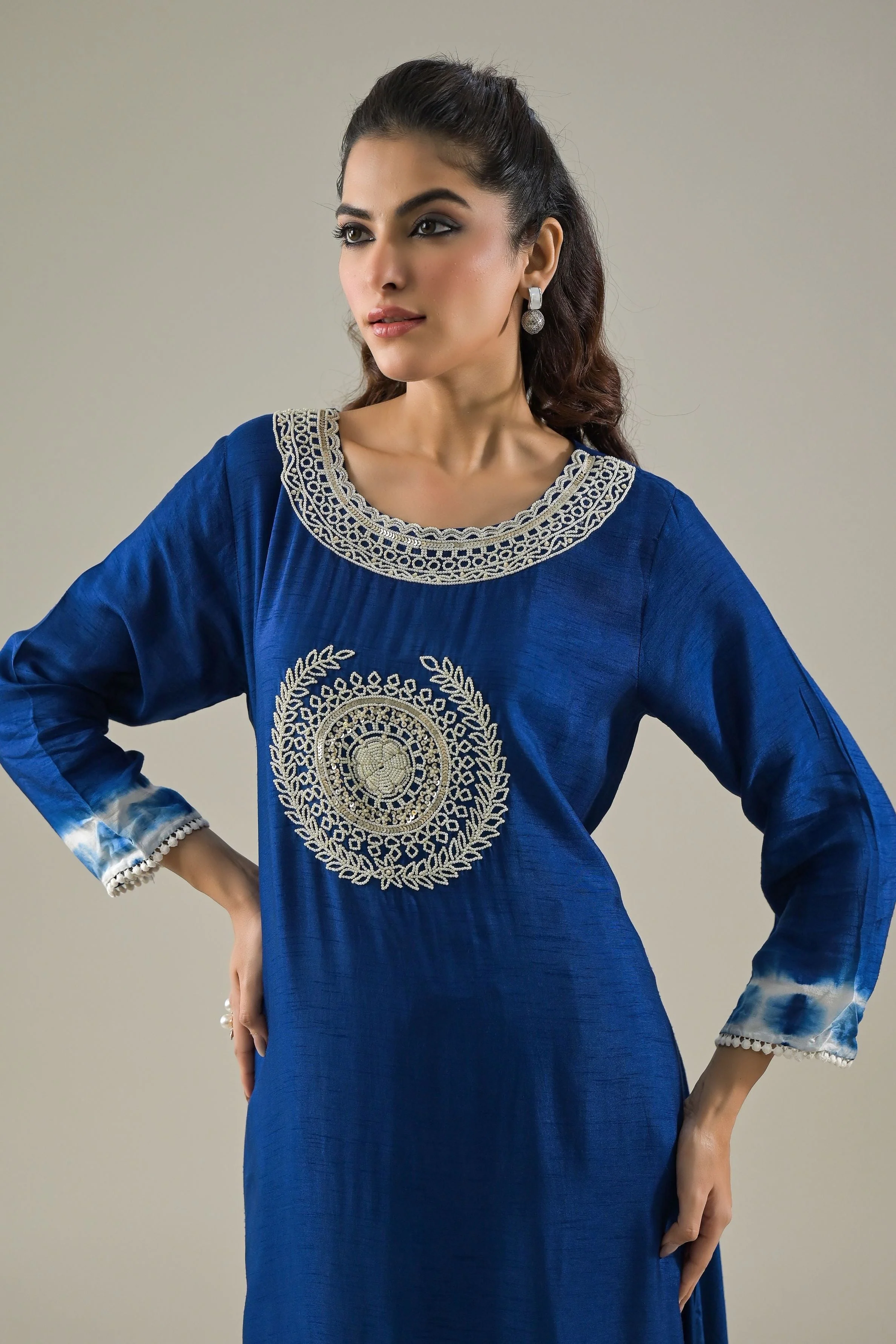 Blue Ombre-Dyed Raw Silk Kurta & Pants Set - Image 2