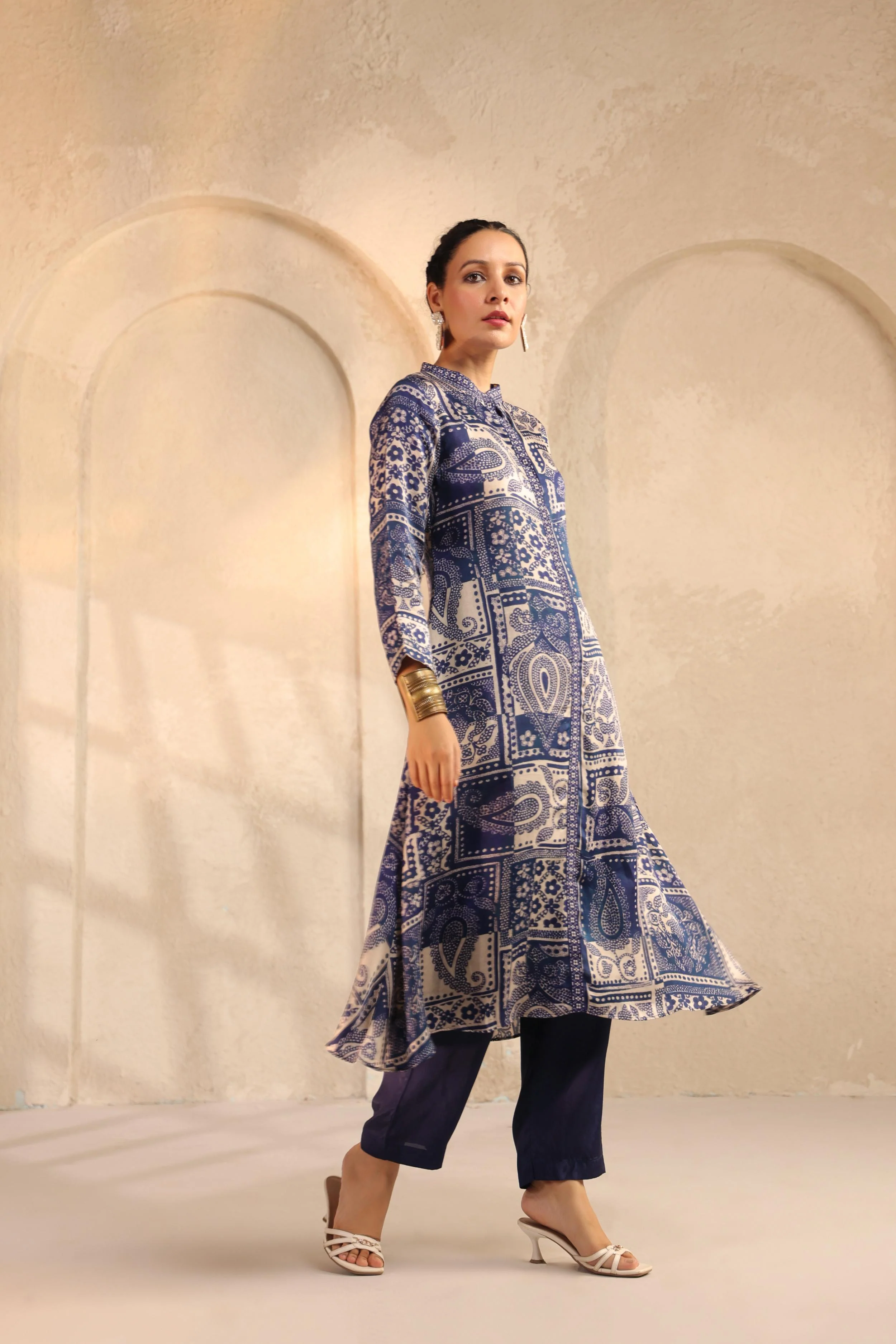 Blue Printed Linen Satin Silk Kurta Set - Image 4