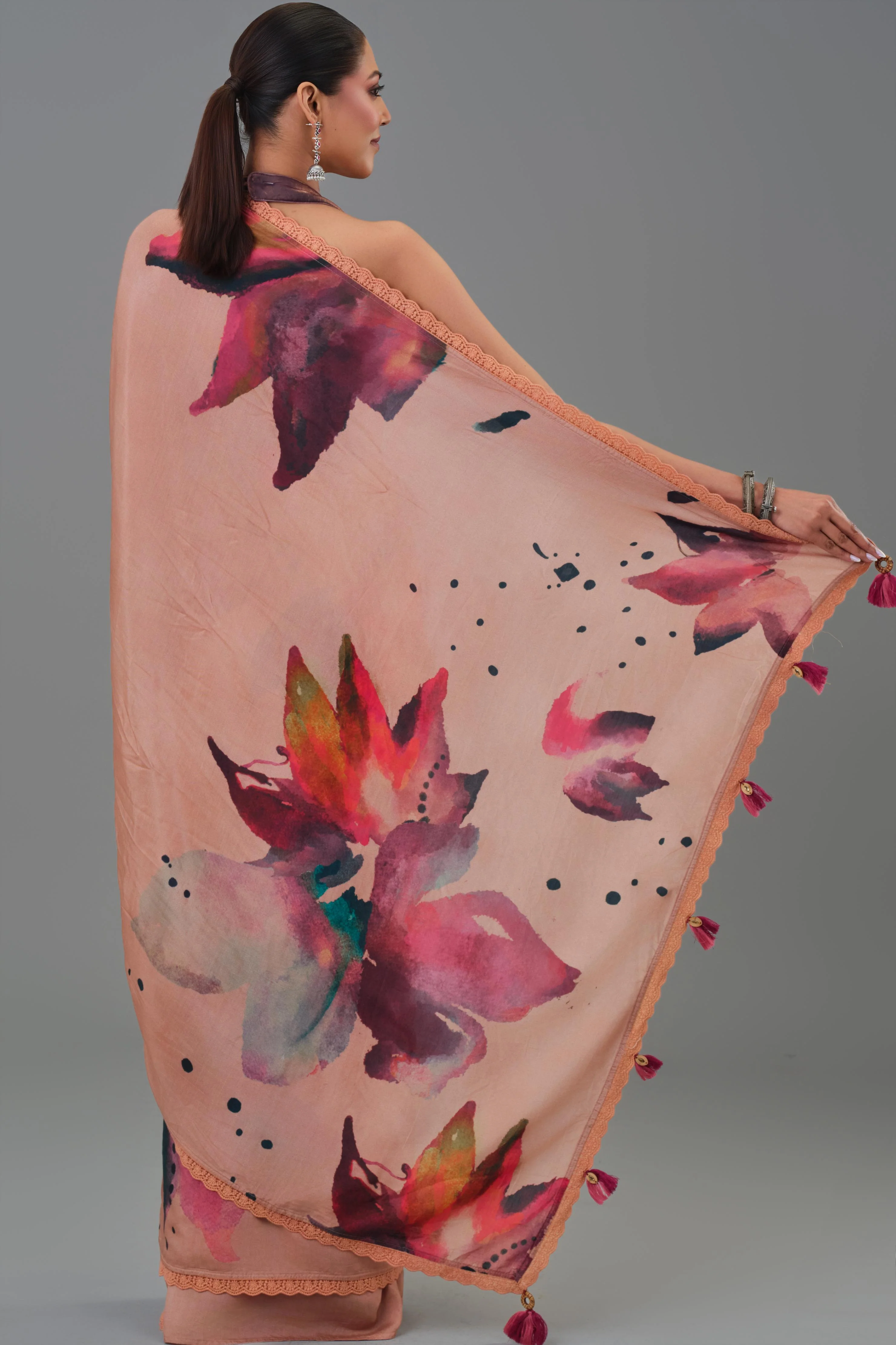Blush Beige Abstract Art Saree - Image 6