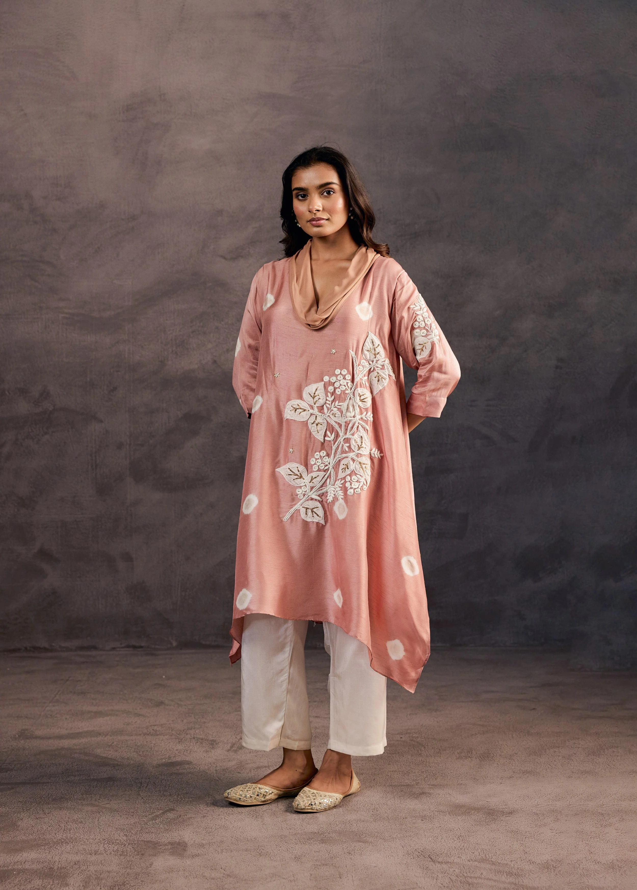 Blush Peach Embellished Raw Silk Kurta Set - Image 4