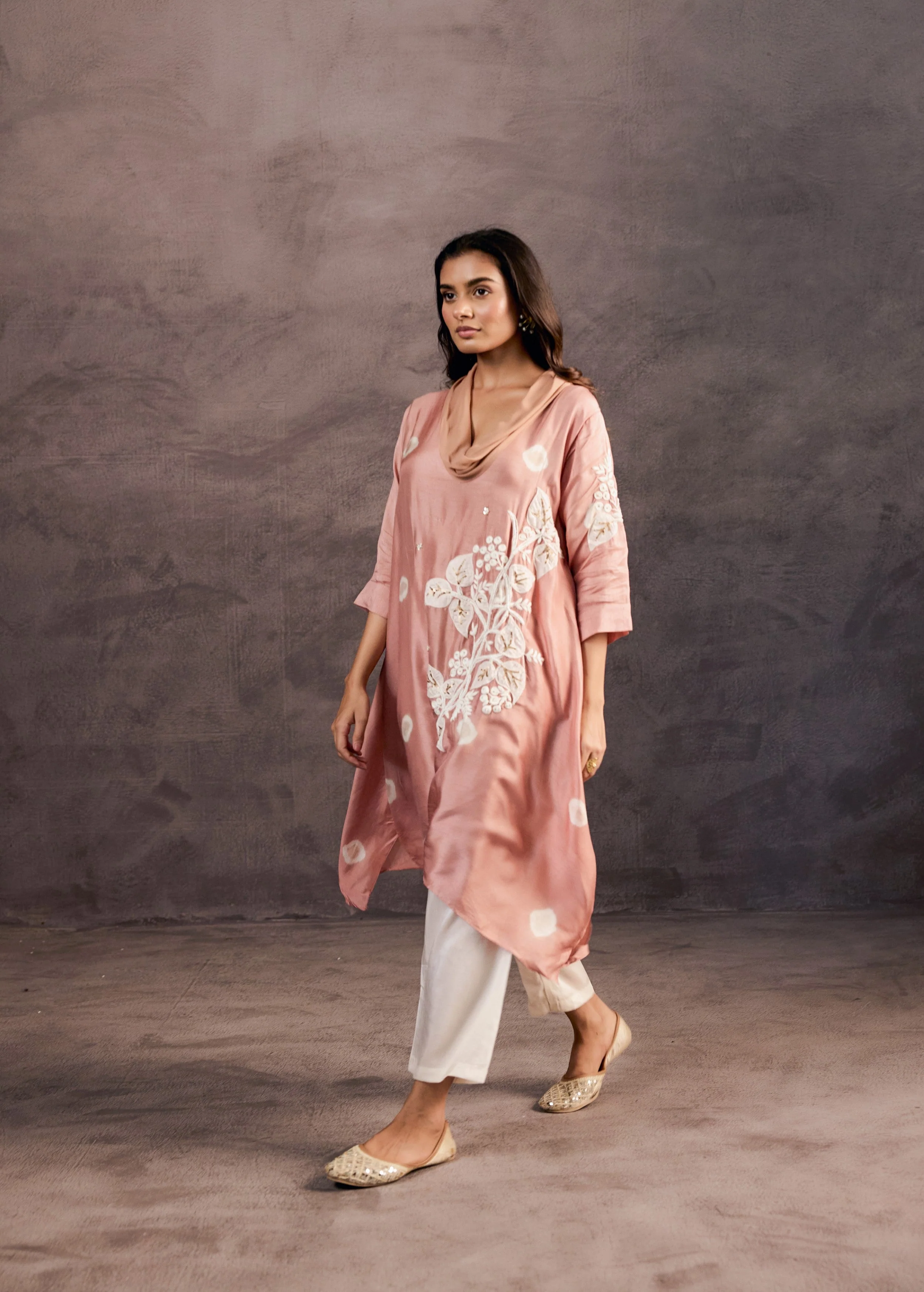Blush Peach Embellished Raw Silk Kurta Set - Image 6