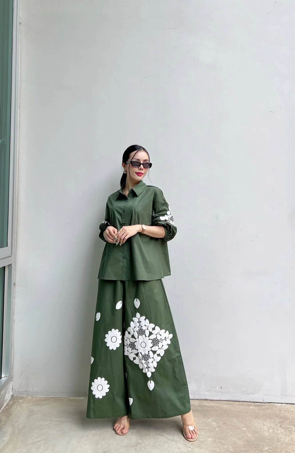 Bottle Green Minimalist Floral Cotton Co-Ord Set