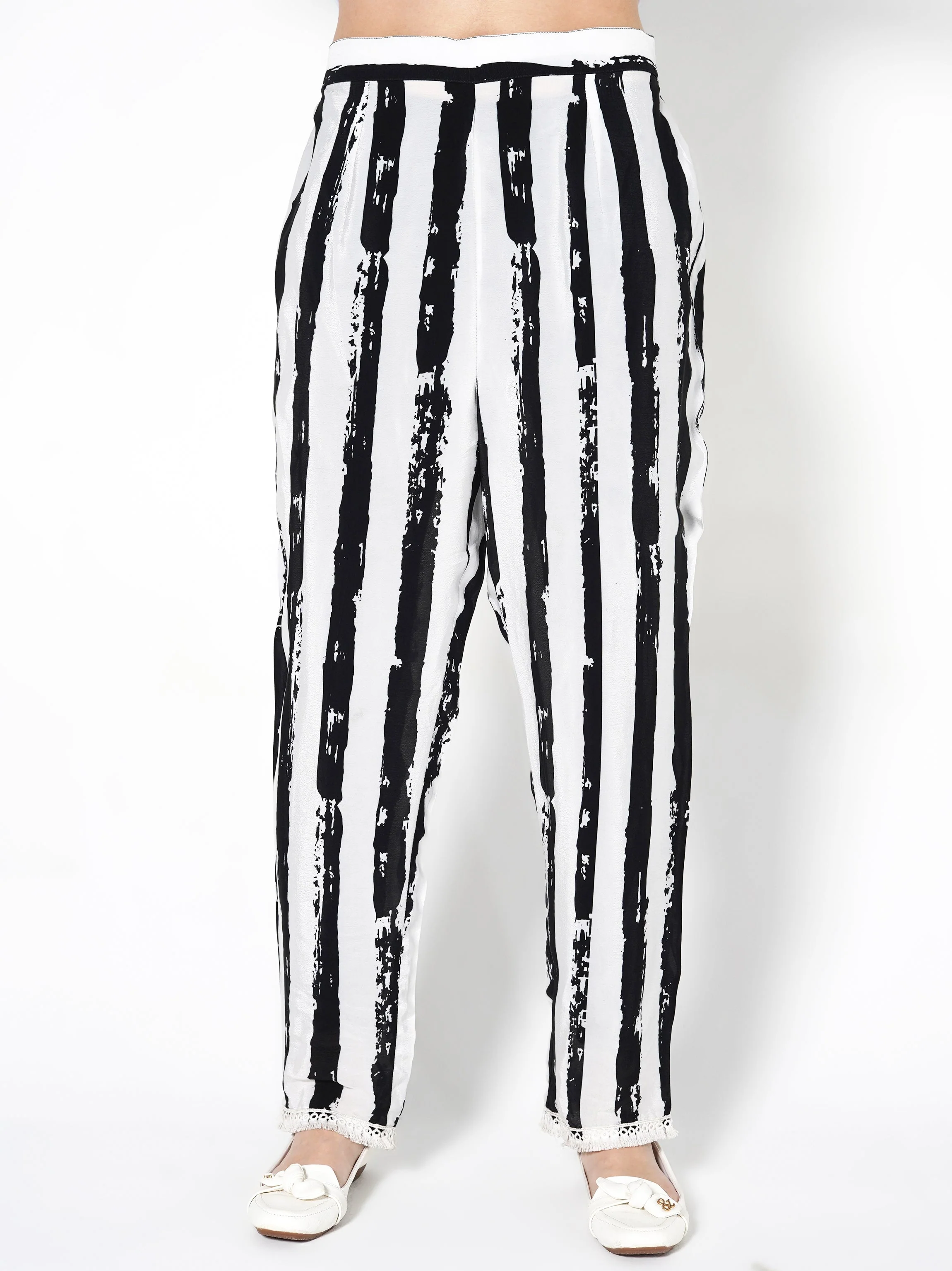Milk White Printed Crepe Silk Co-Ord Set - Image 4