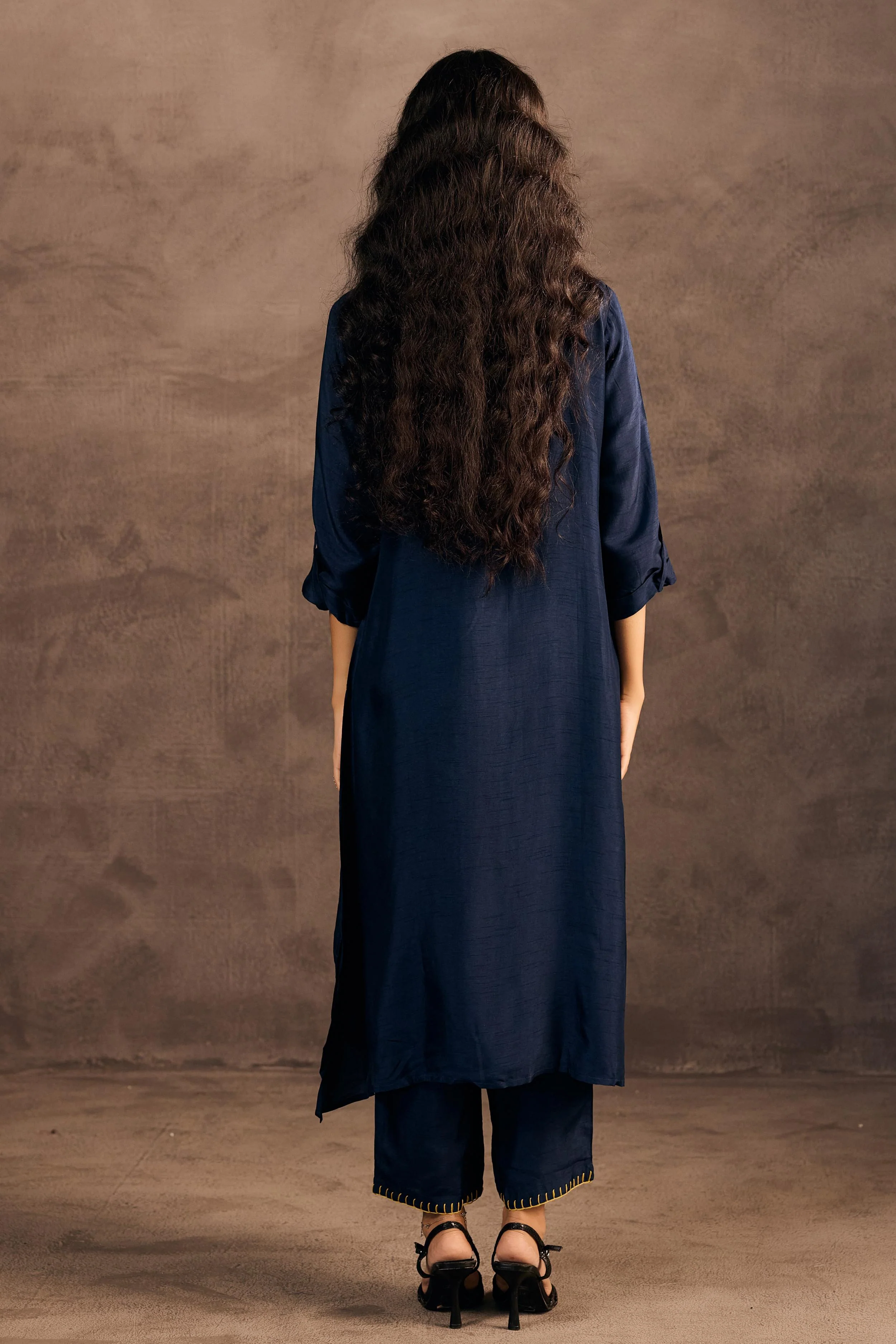 Celestial Blue Embellished Raw Silk Kurta Set - Image 7