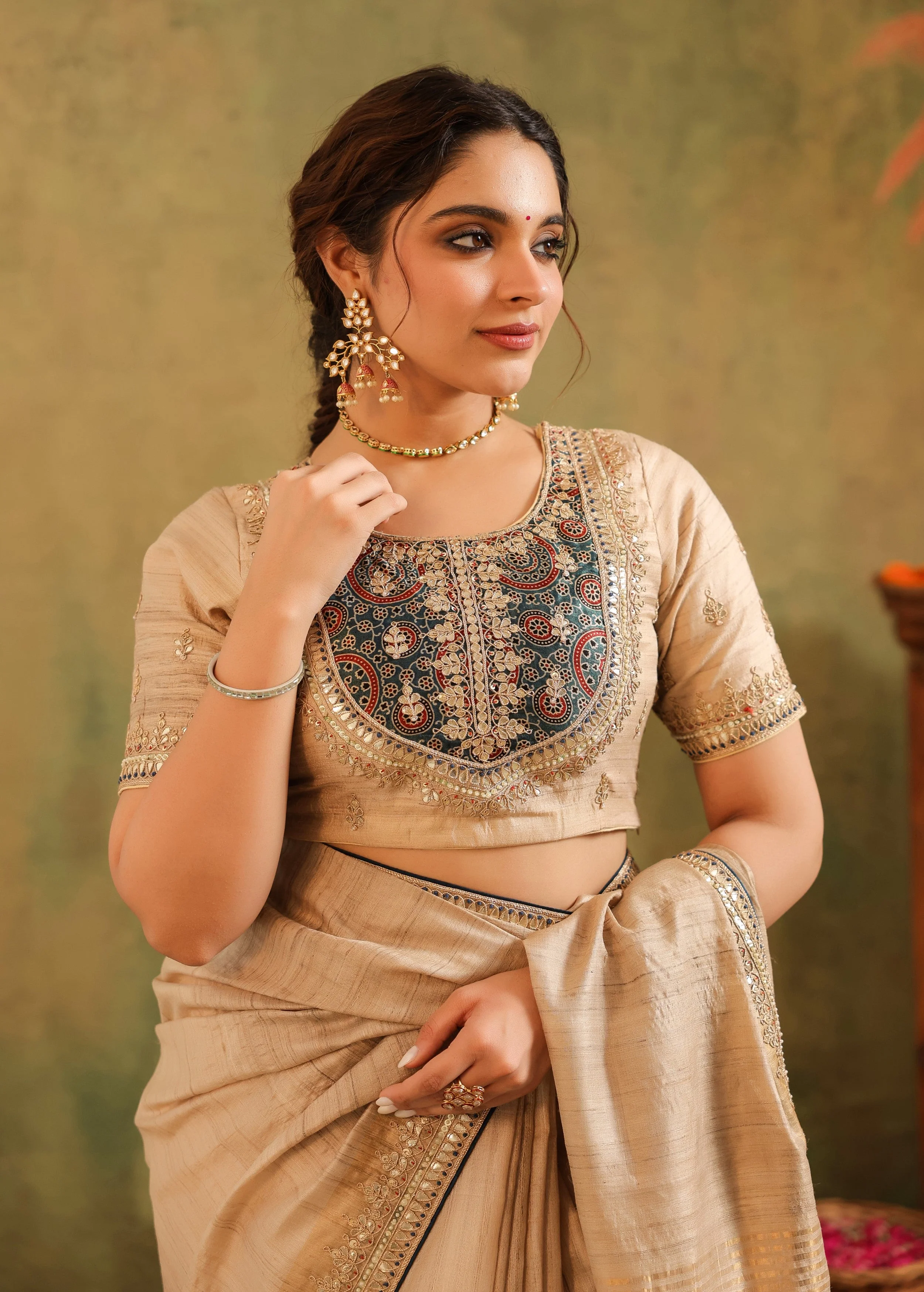 Champagne Gold Embellished Premium Silk Saree - Image 2