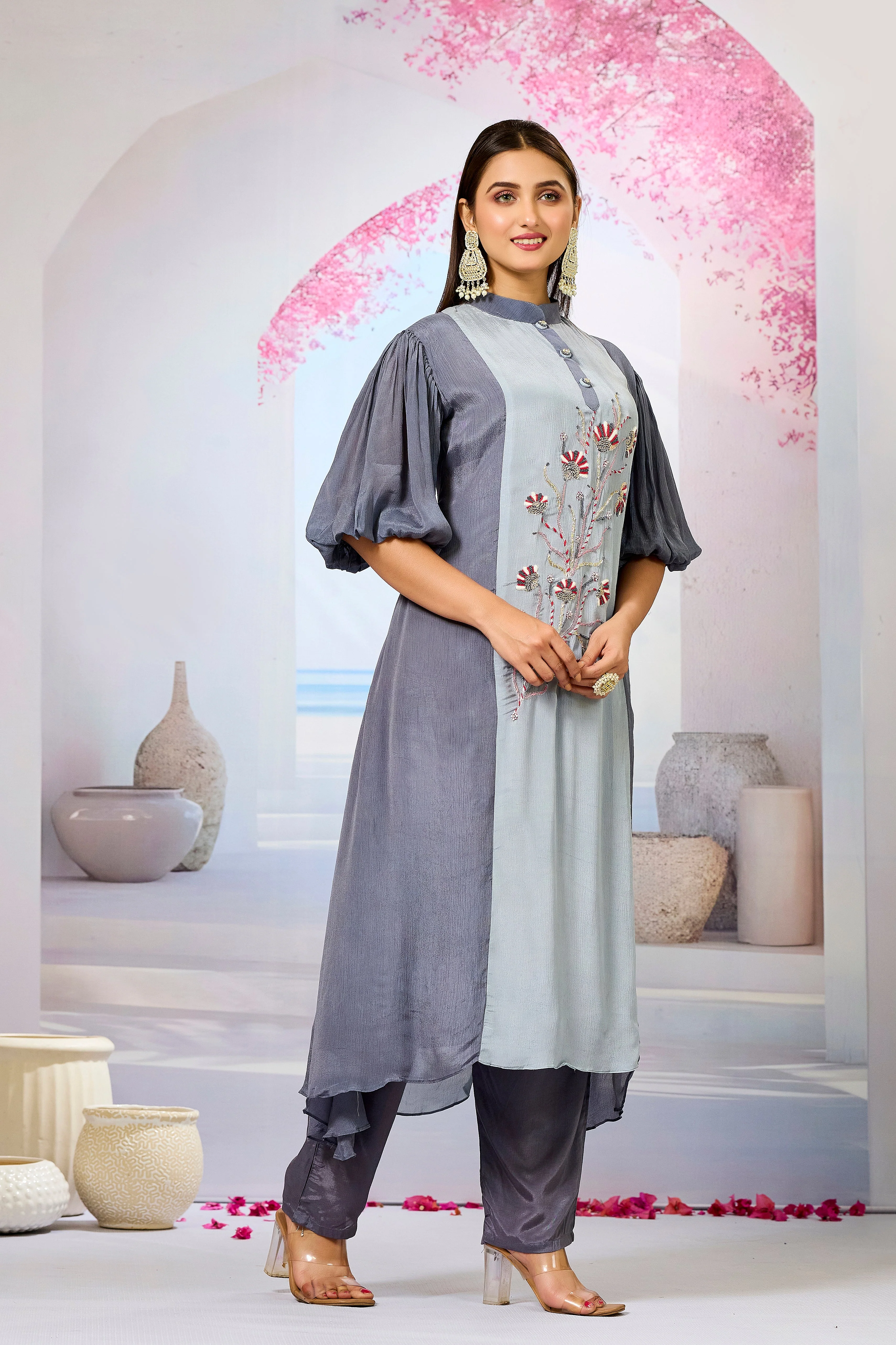Grey Shaded Chinon Silk Kurta Pants Set - Image 3