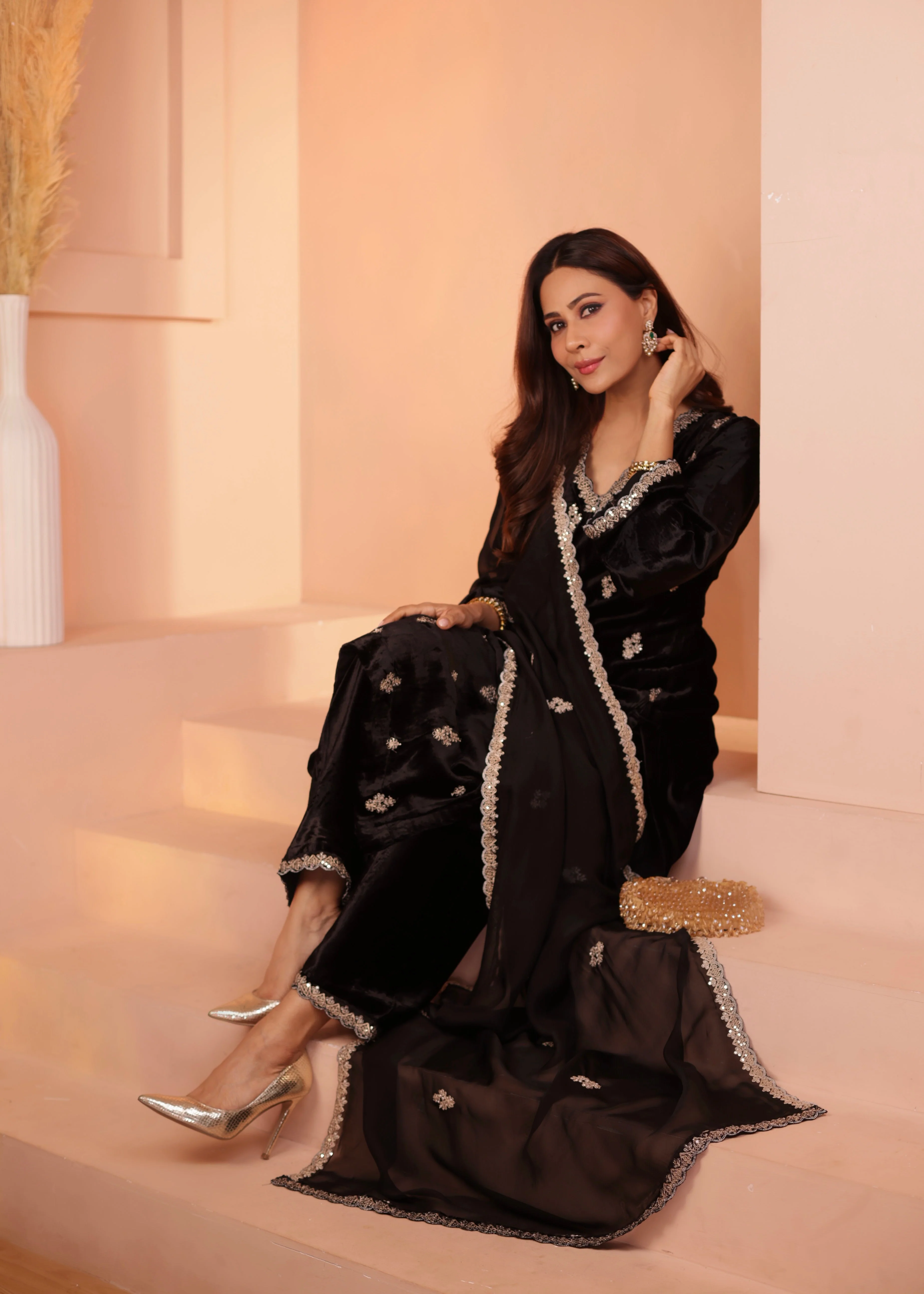 Classic Black Embellished Premium Velvet Pant Set - Image 4