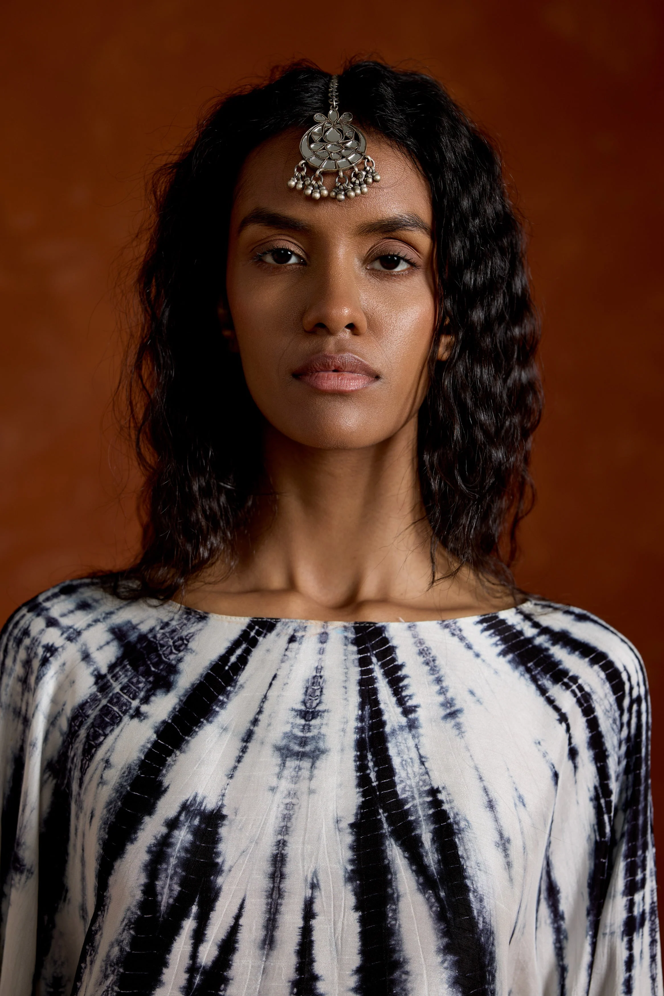 Classic Black Embellished Raw Silk Kaftan Set - Image 2