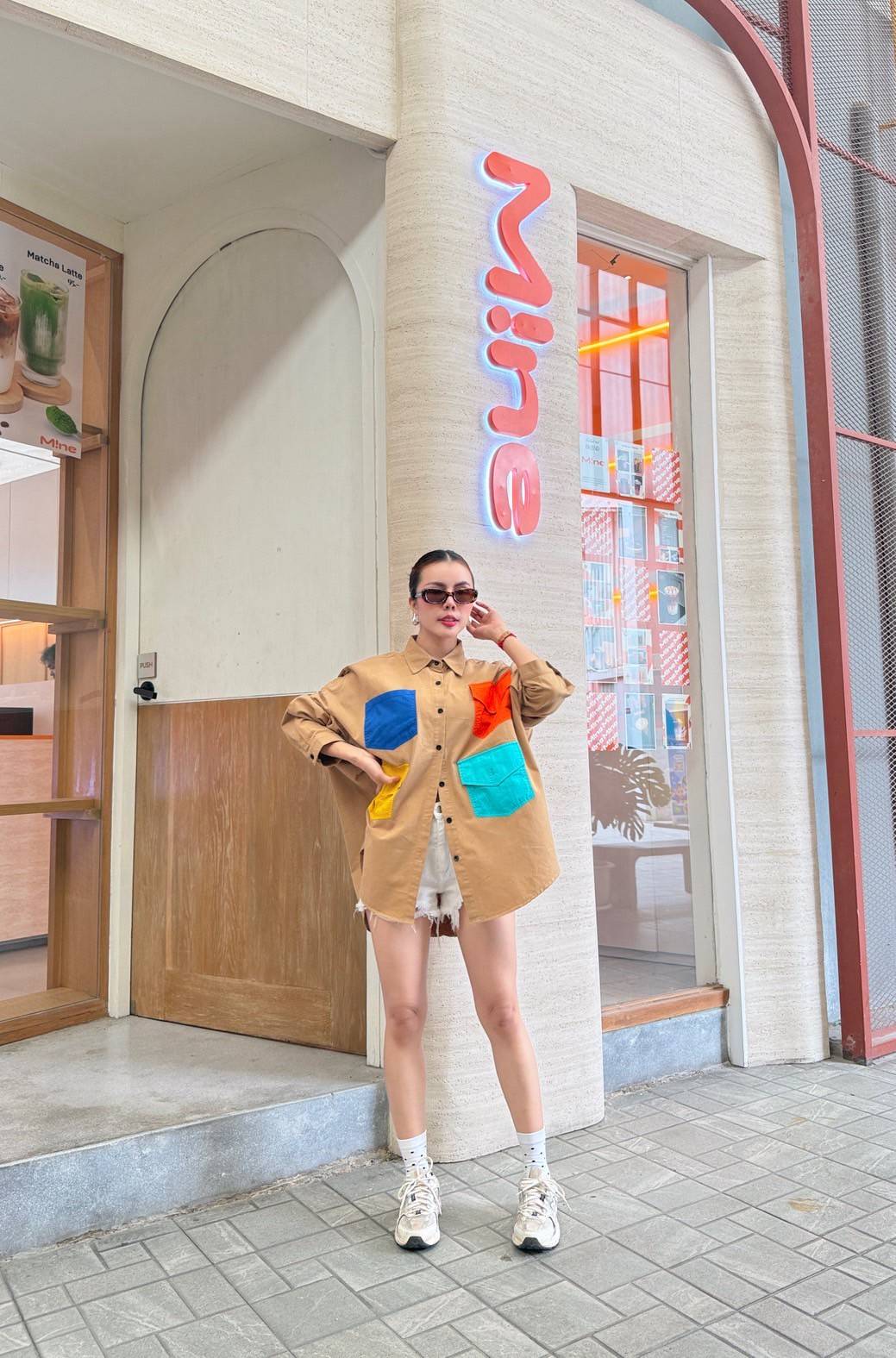 Sand Tan Color-Block Pocket Oversized Denim Shirt - Image 4
