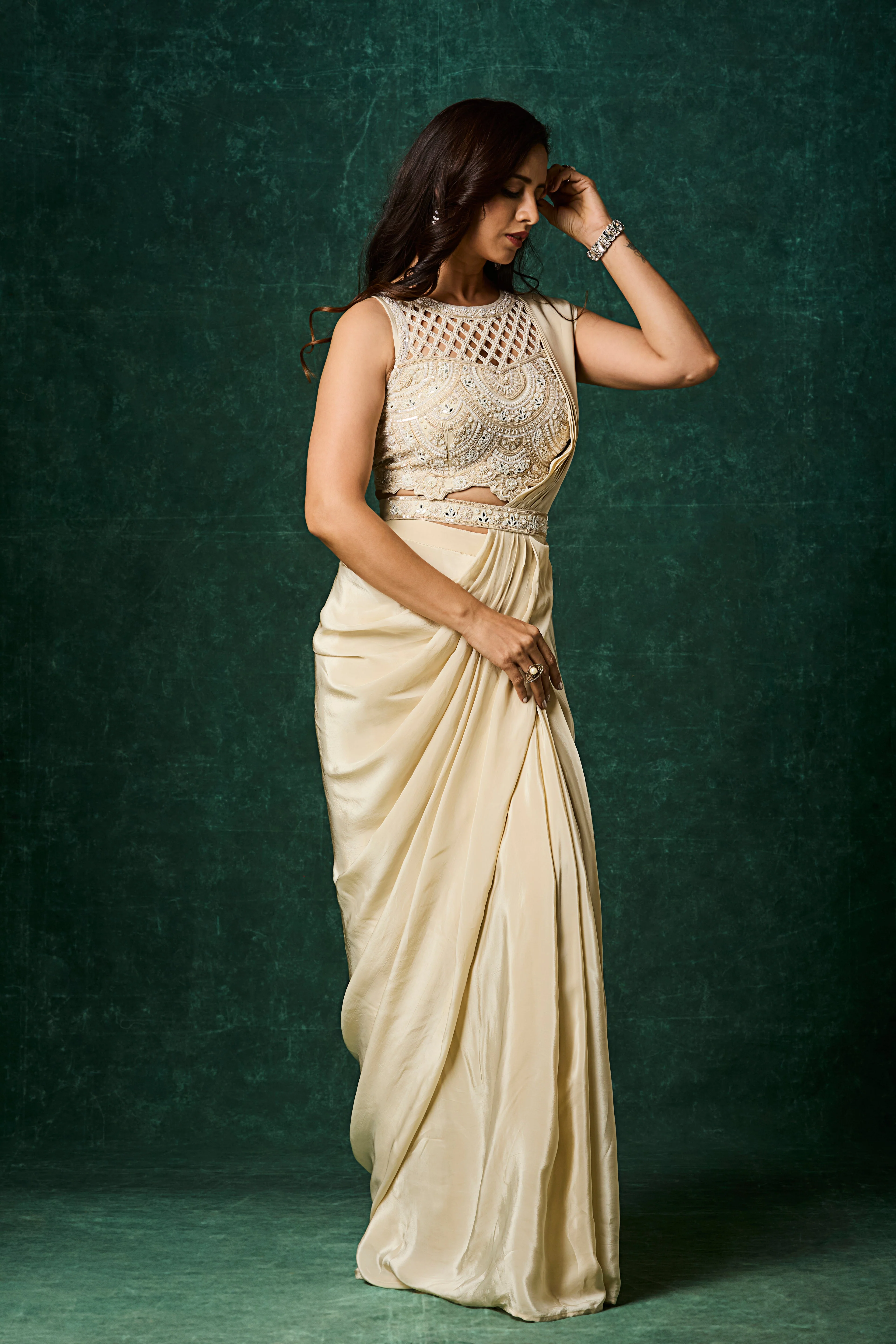 Light Beige Embellished Crepe Silk Drape Saree - Image 4