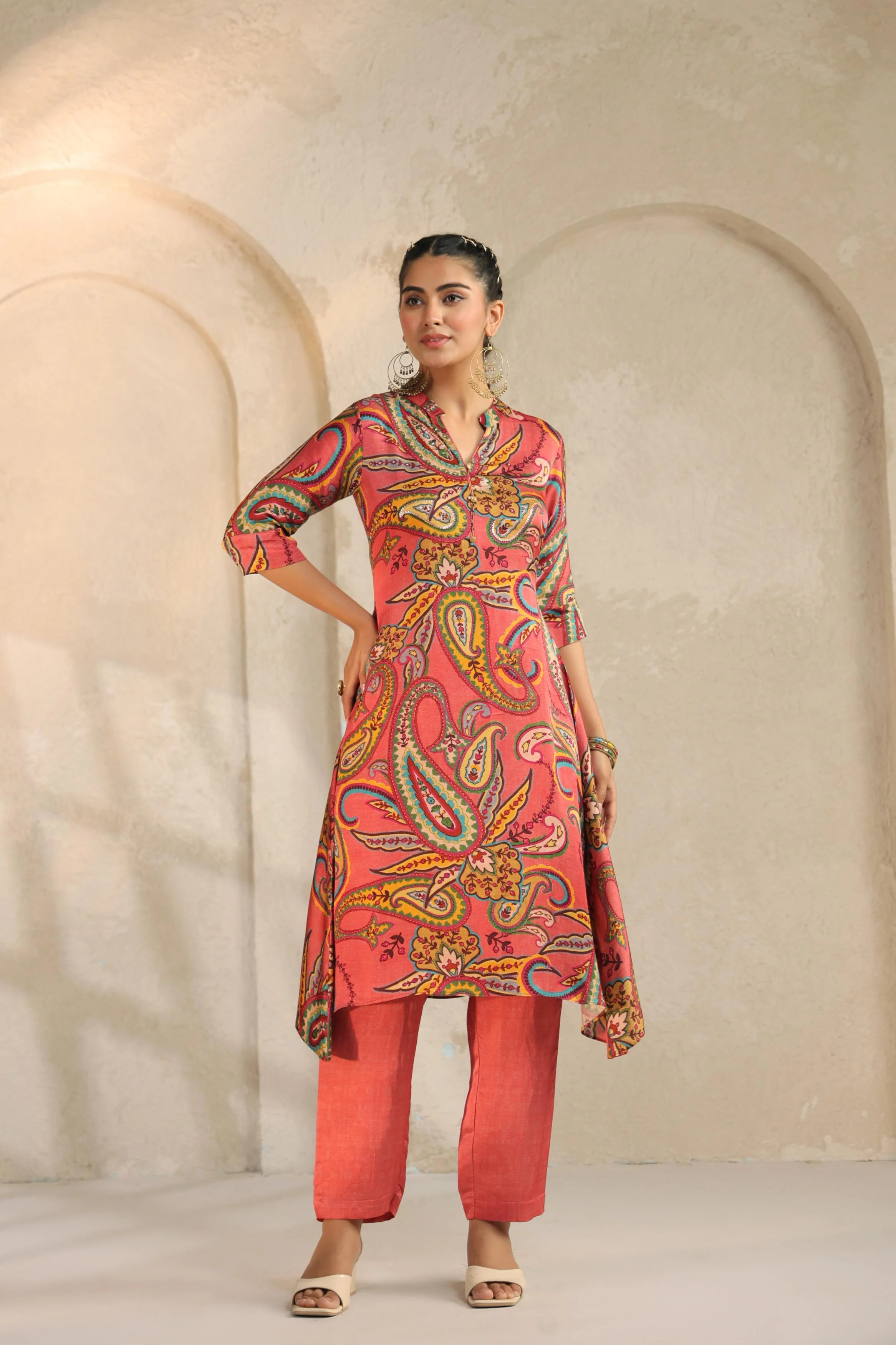 Coral Pink Printed Linen Satin Silk Kurta Set - Image 4
