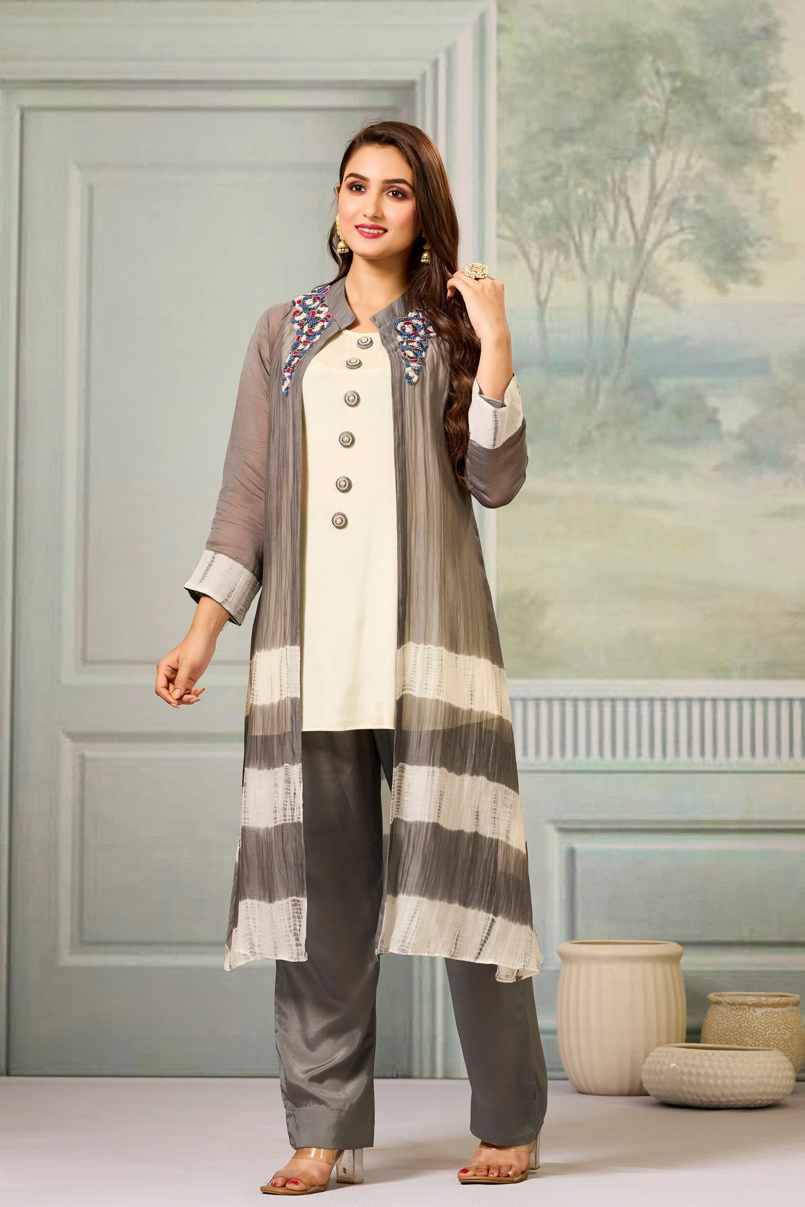 Cream Grey Mul-Chanderi Silk Kurta Pants Set - Image 4