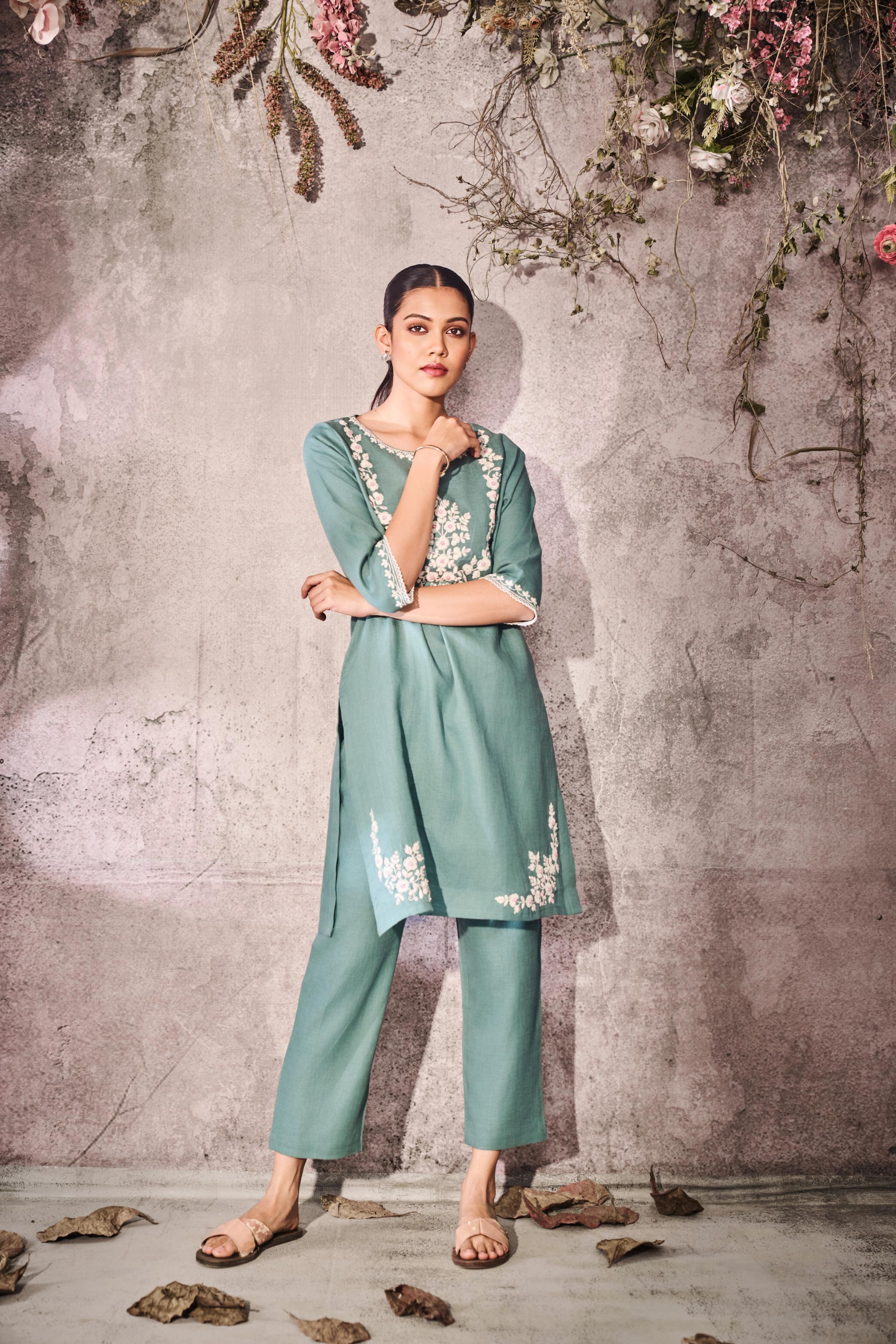 Blizzard Blue Summer Breeze Linen Kurta Set - Image 3