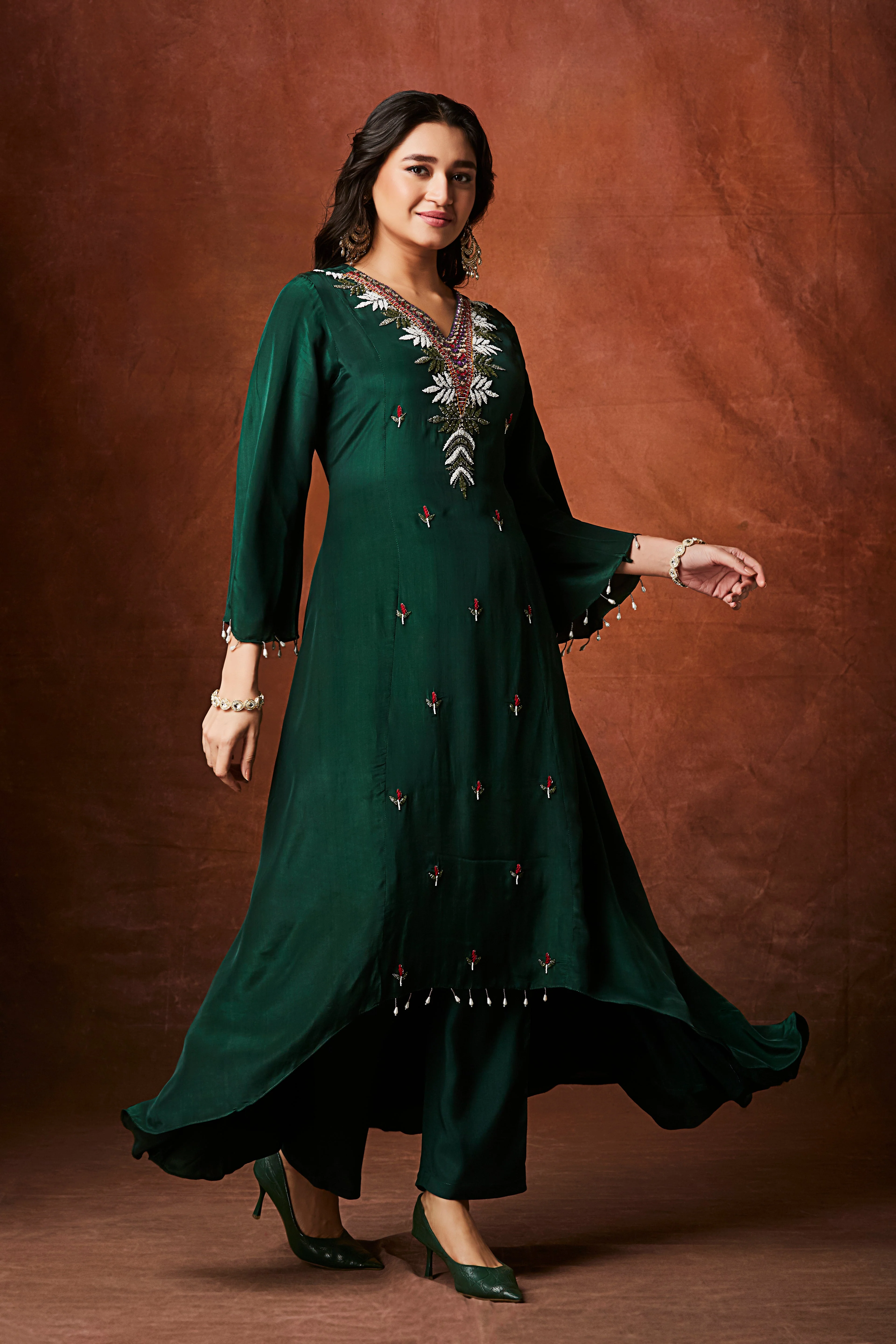 Bottle Green Embellished Chinon Silk Kurta Set - Image 4
