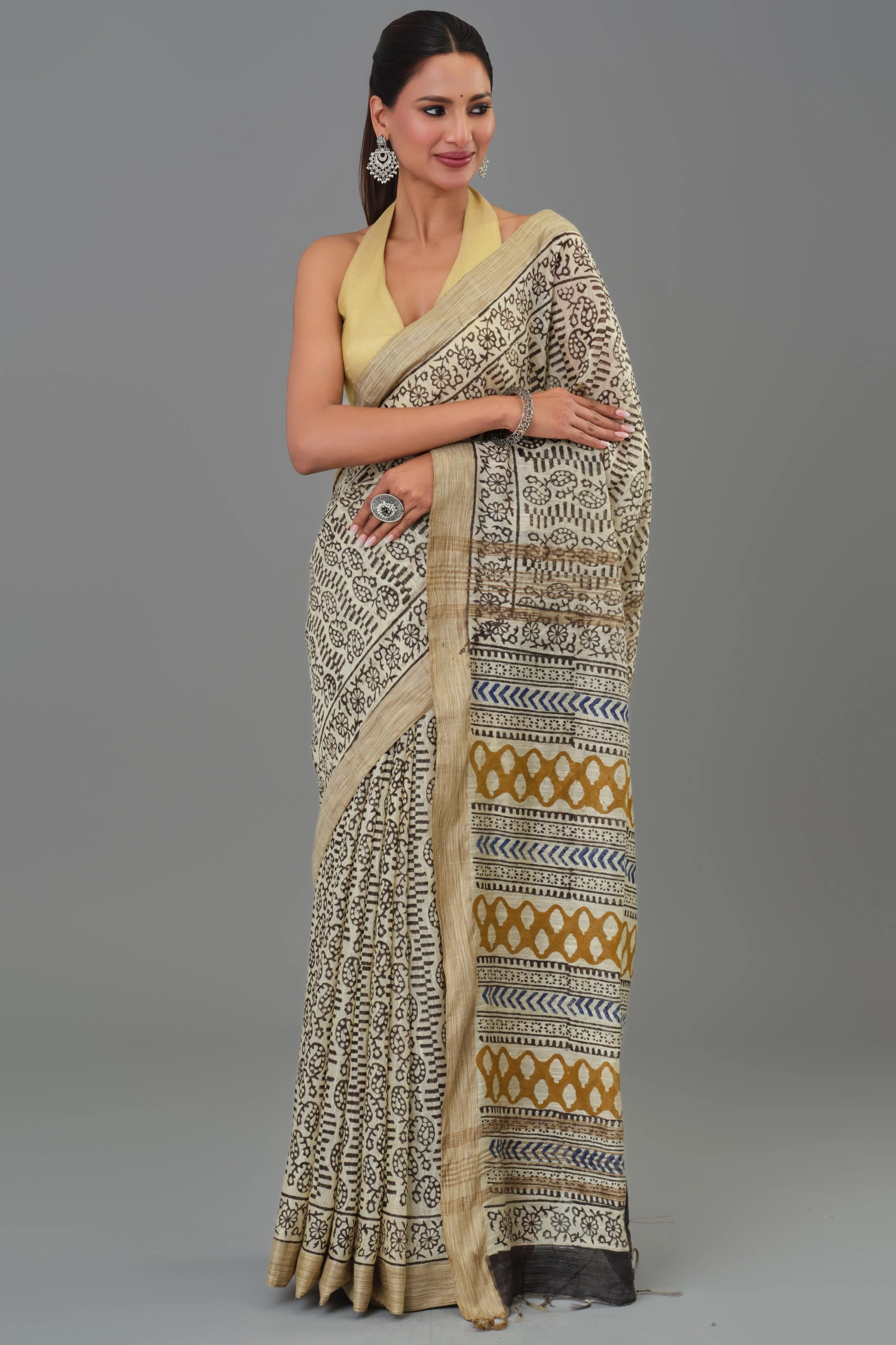 Beige Hand Block Printed Linen Saree - Image 6