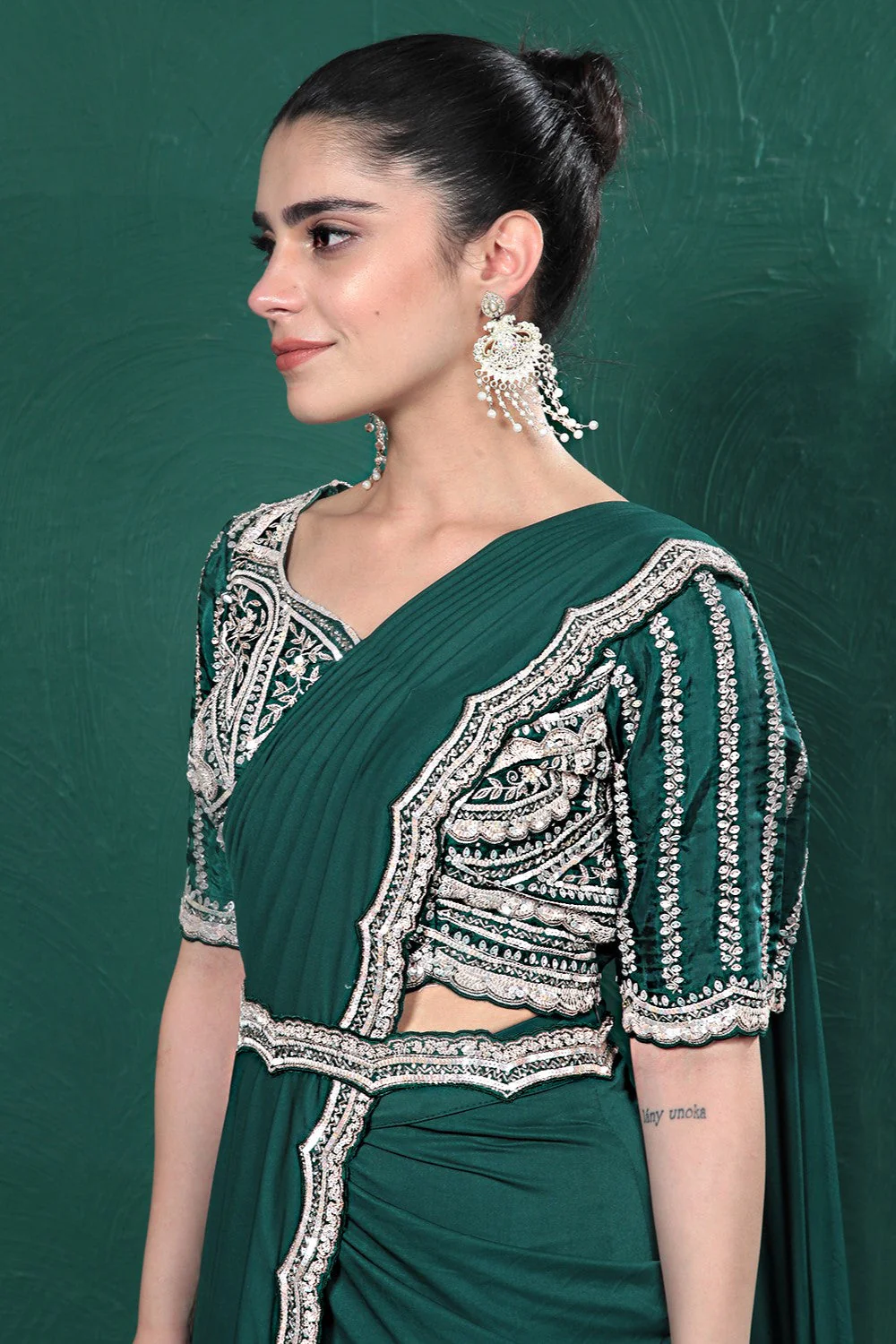 Deep Green Embellished Spandex Saree - Image 6