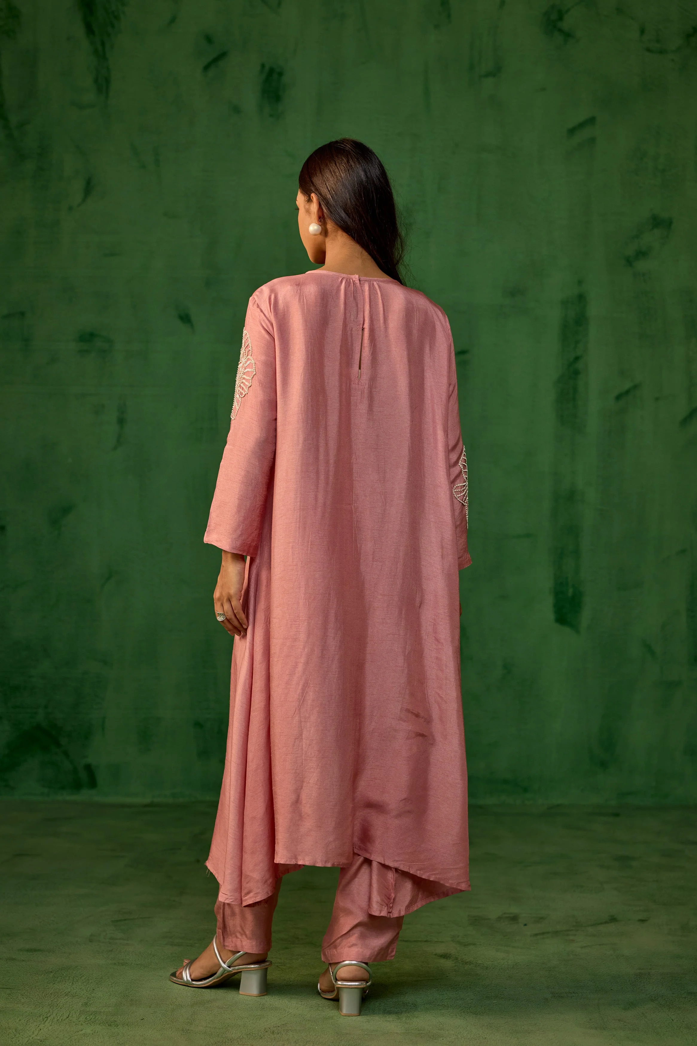 Dusty Rose Embellished Raw Silk Kurta Set - Image 5