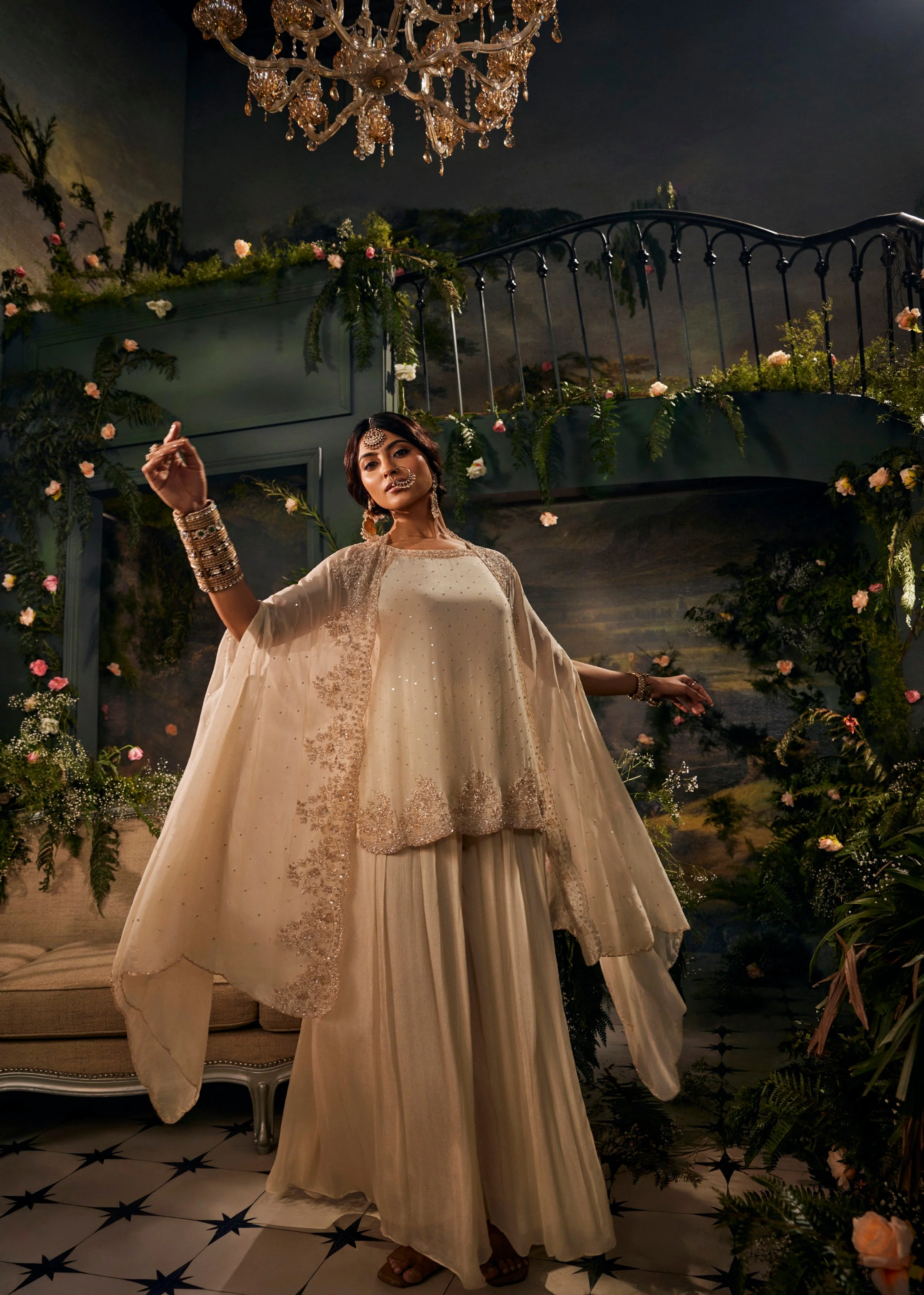 Noor-e-Aftab Embellished Crepe Silk Cape Set - Image 3